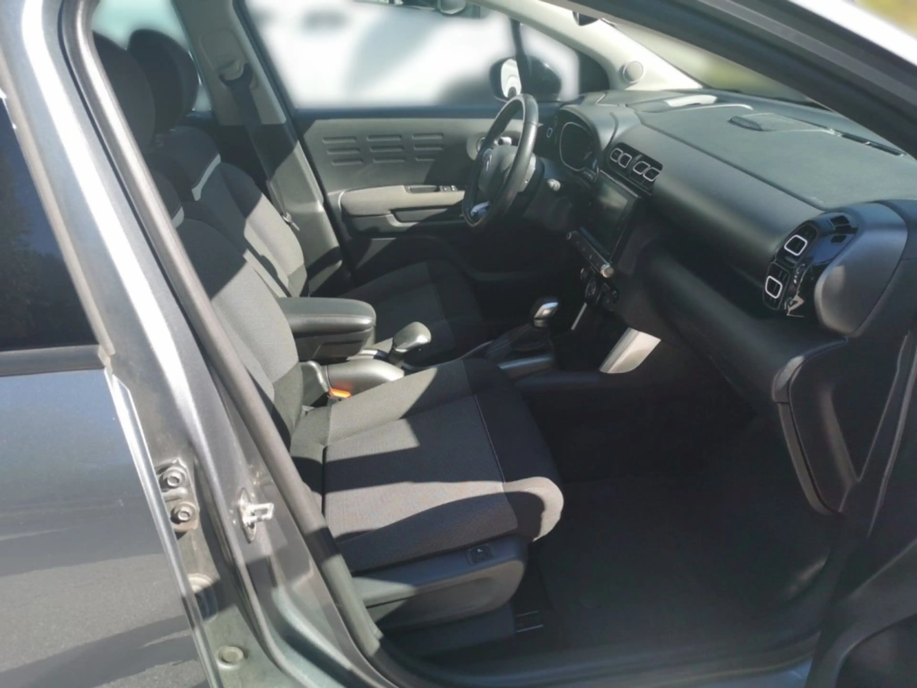 Citroen C3 Aircross PureTech 110 S&S EAT6 Shine Aut. — photo 12