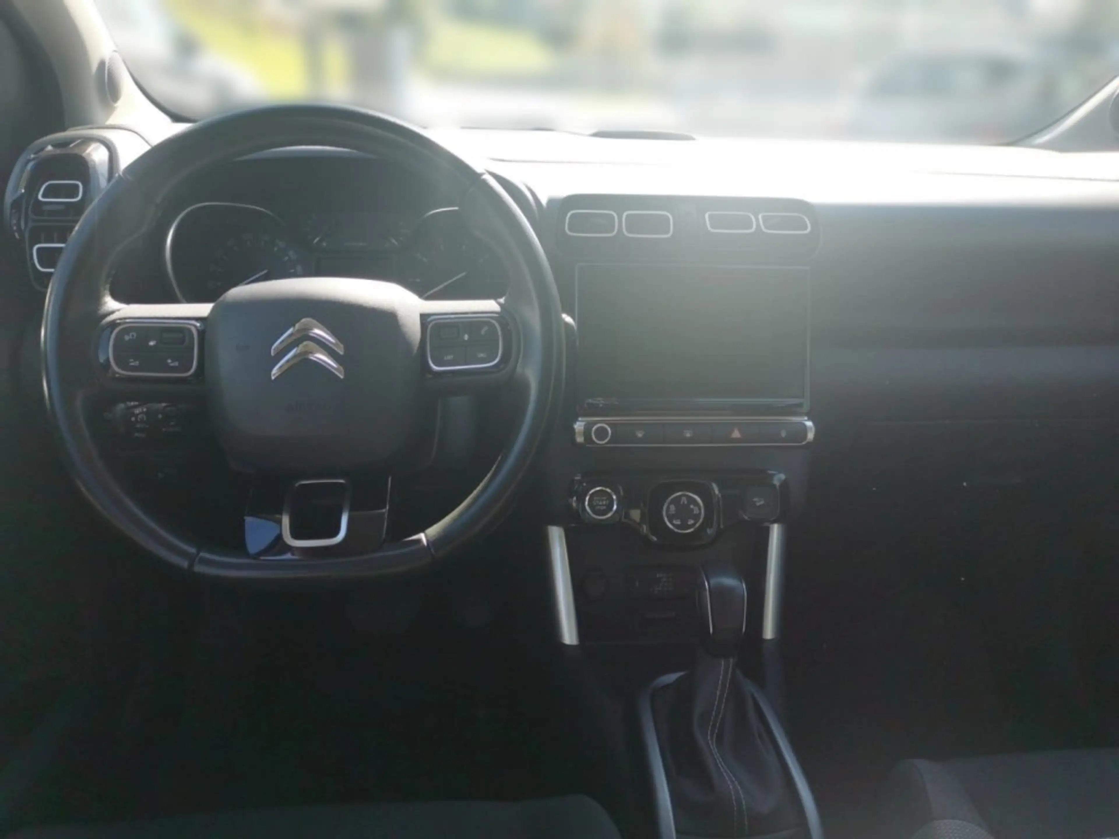 Citroen C3 Aircross PureTech 110 S&S EAT6 Shine Aut. — photo 8