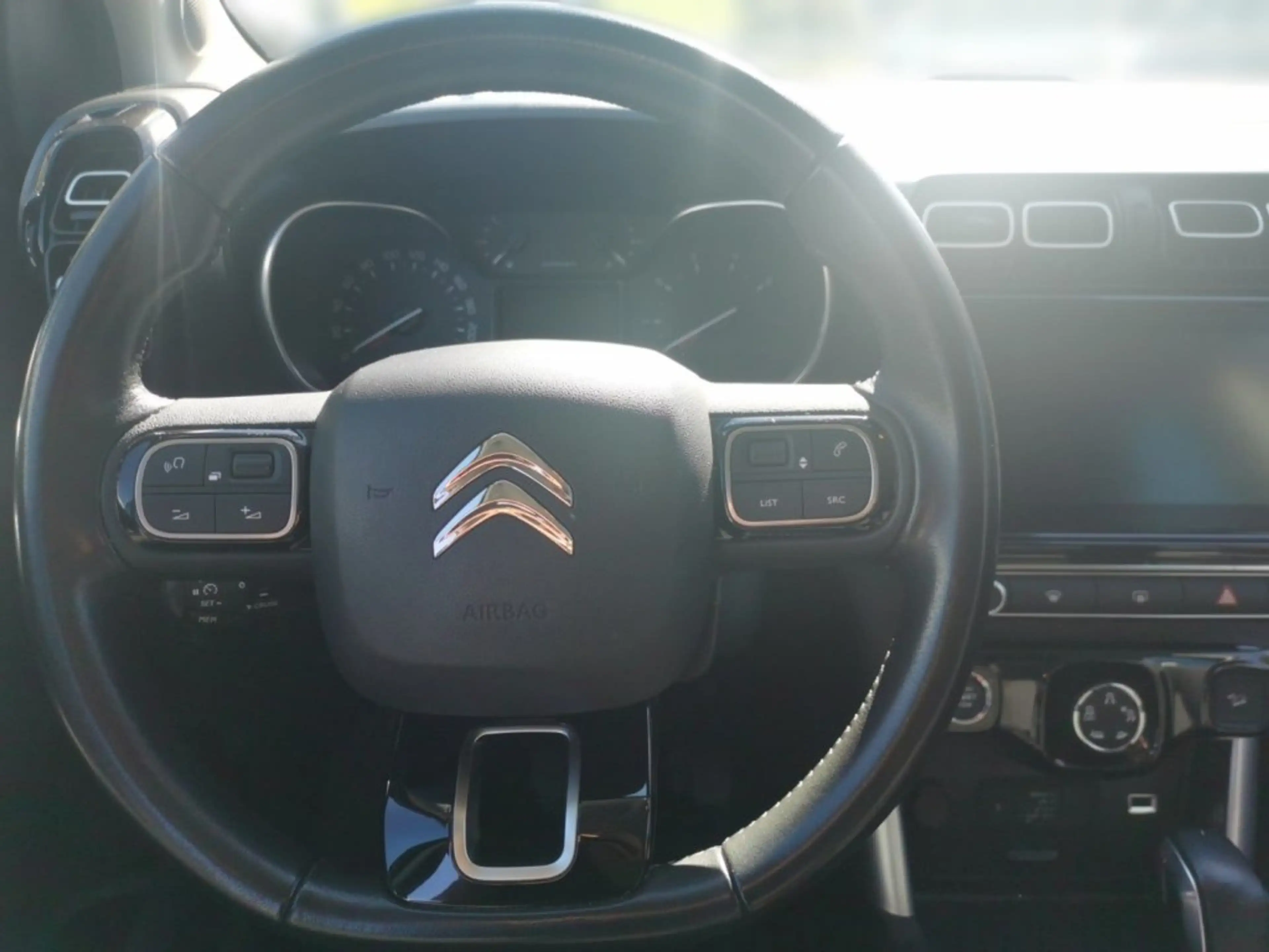 Citroen C3 Aircross PureTech 110 S&S EAT6 Shine Aut. — photo 9
