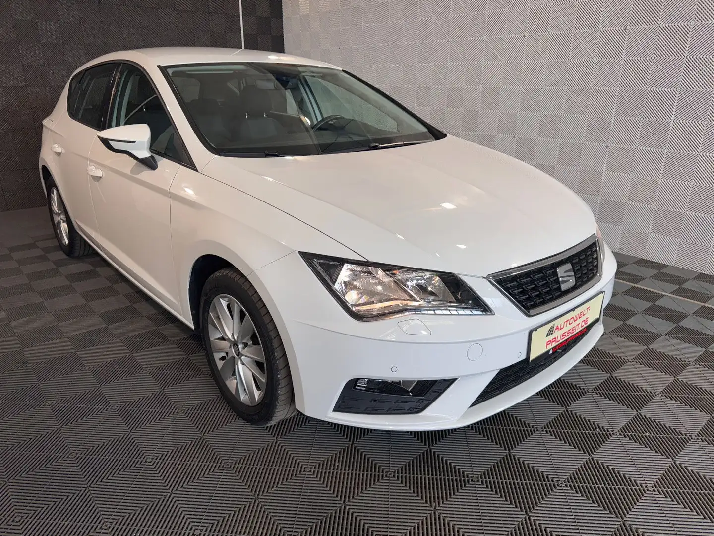 SEAT Leon *STYLE*R.KAM-KLIMA-TEMPO-SHZ-LM-TOUCH-USB Blanc - 1