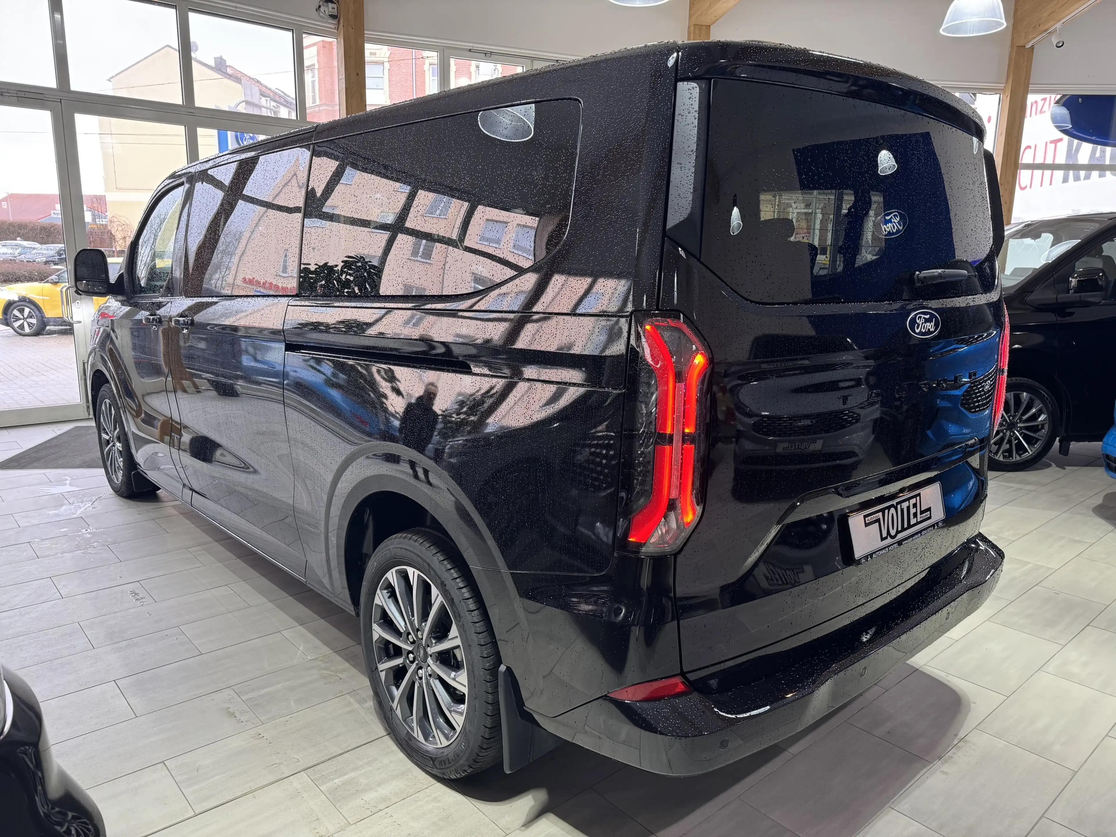 Ford Tourneo Custom 2.0 L2 Titanium X B&O AWD — photo 7
