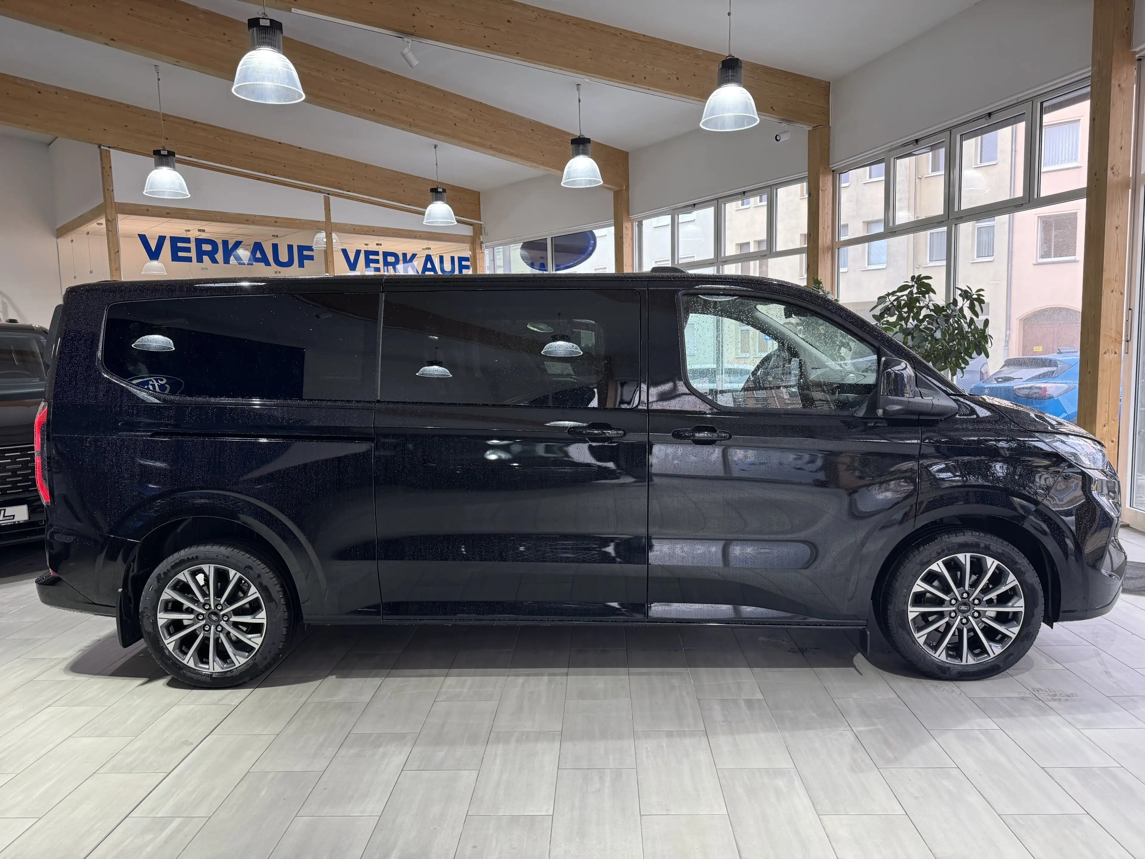 Ford Tourneo Custom 2.0 L2 Titanium X B&O AWD — photo 4