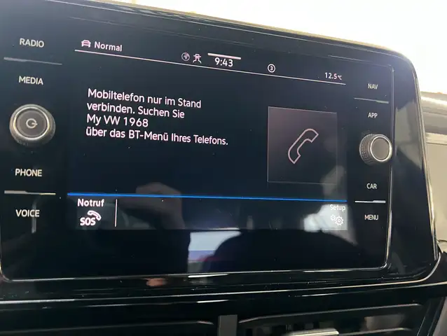 Volkswagen T-Roc view 23