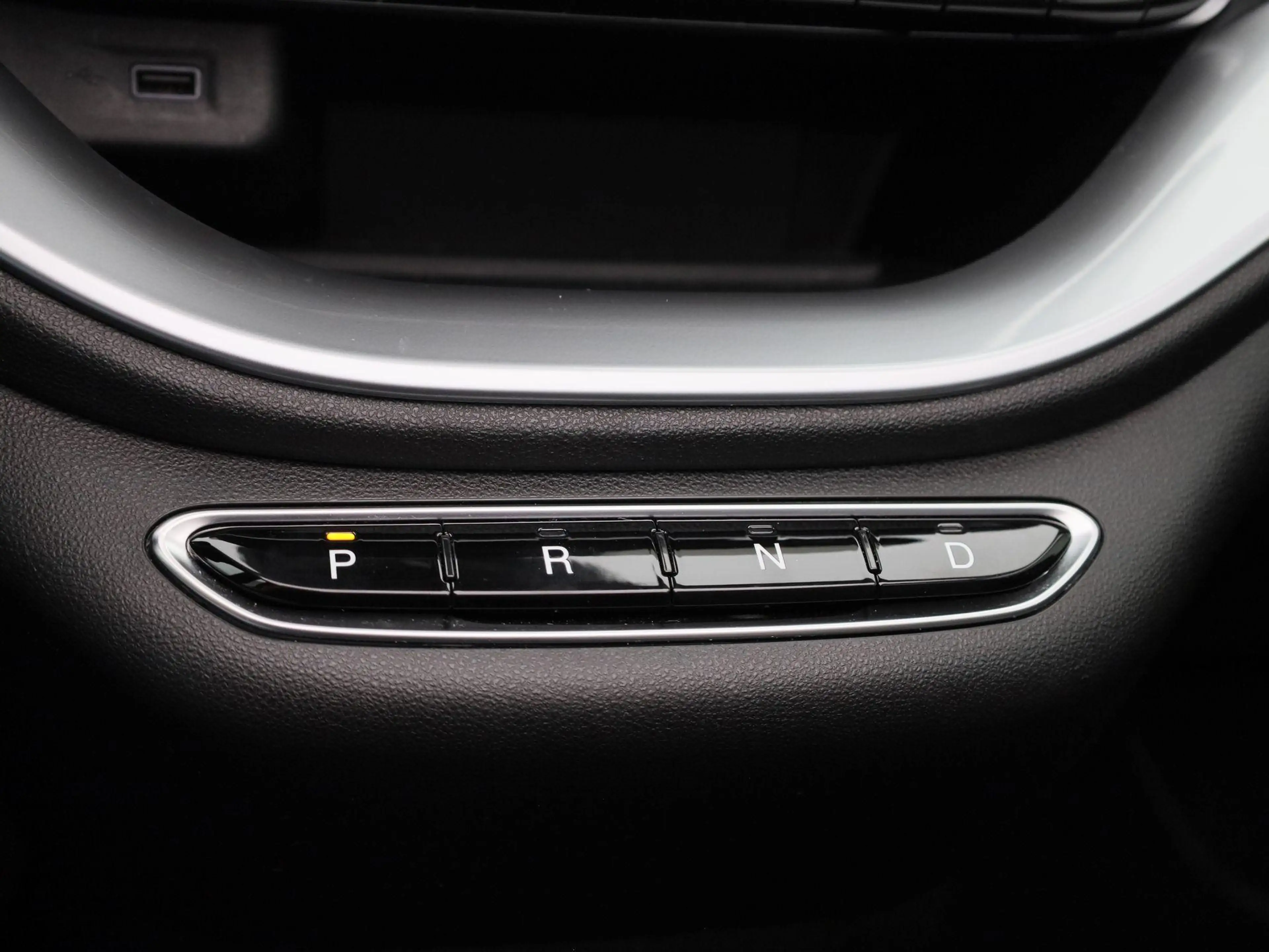 Fiat 500e C 500e 42 kWh Icon | SOH 94.5% | ACHTERUITRIJCAMER — photo 10