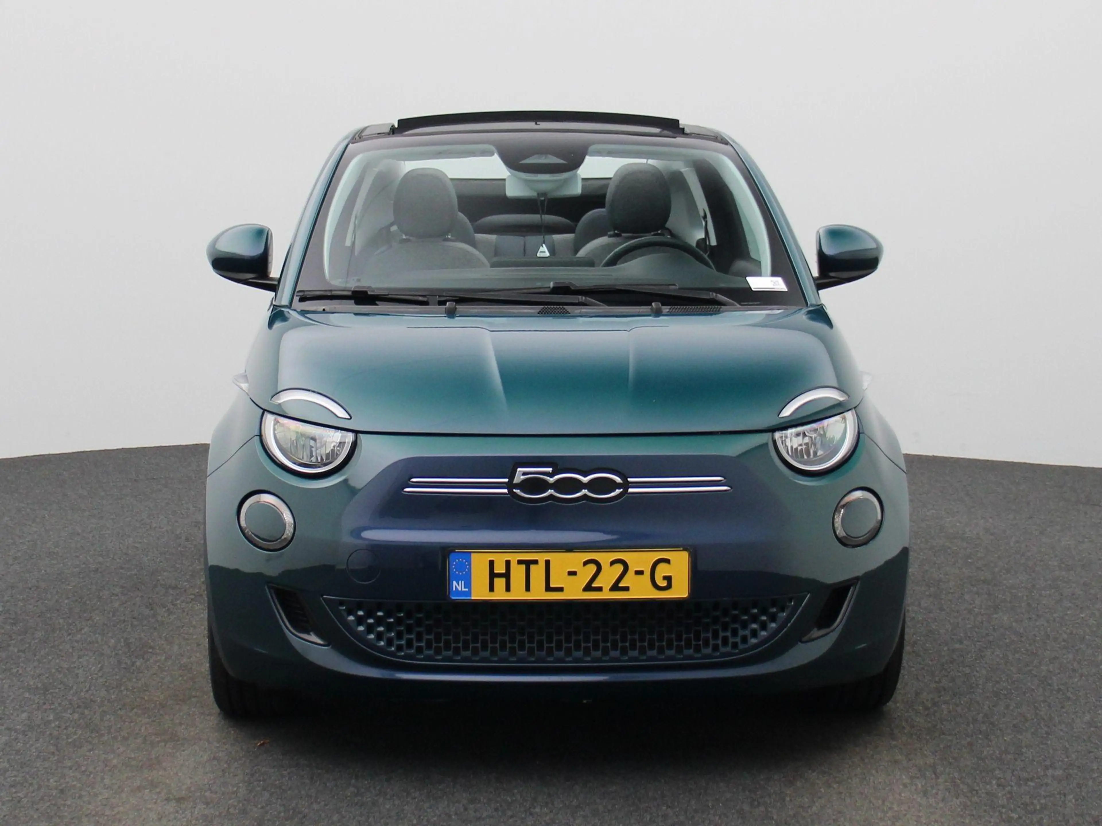 Fiat 500e C 500e 42 kWh Icon | SOH 94.5% | ACHTERUITRIJCAMER — photo 3