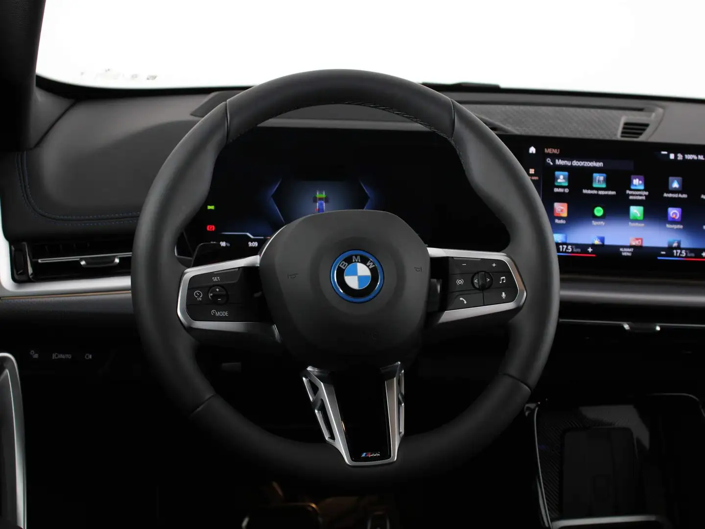 BMW iX1 xDrive30 M-Sport Pro Blauw - 2