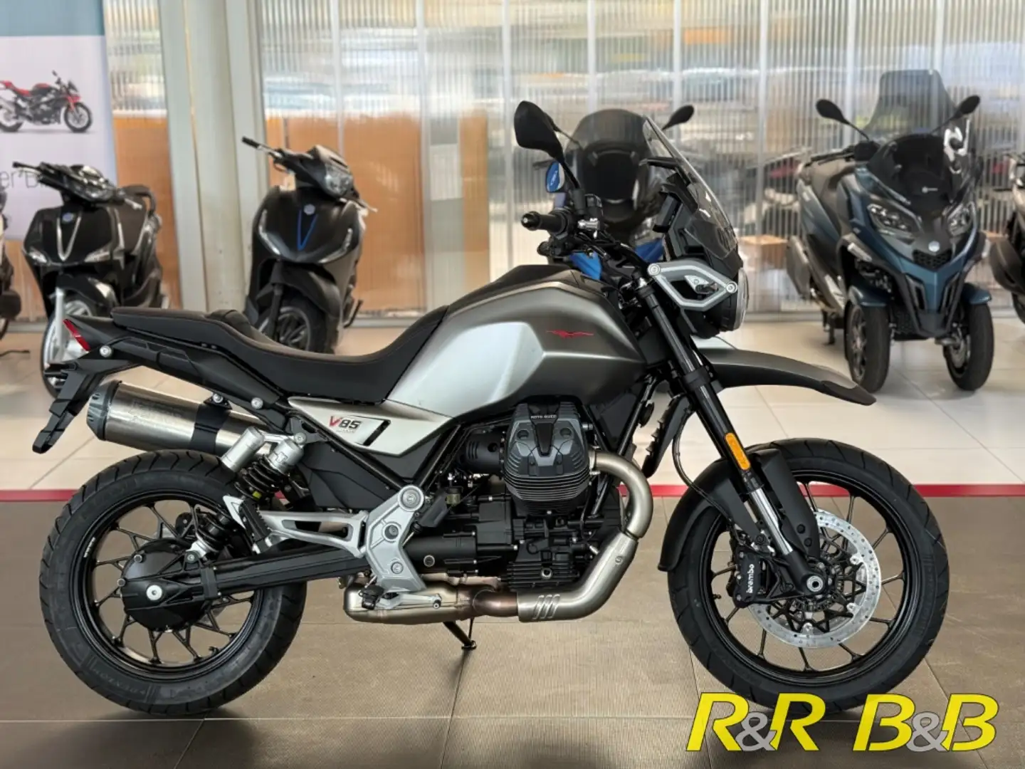 Moto Guzzi V 85 TT E5+ ABS+ASR+GRA+USB+LED+TFT+GARANTIE Gris - 2