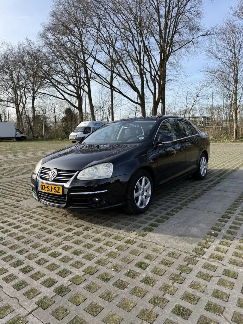 Volkswagen Jetta 2.0 FSI Automatik Comfortline - 2