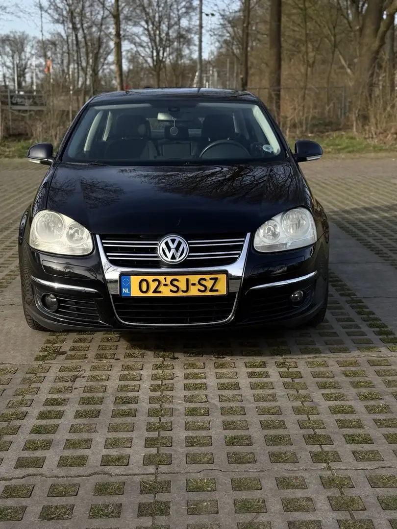 Volkswagen Jetta 2.0 FSI Automatik Comfortline - 1