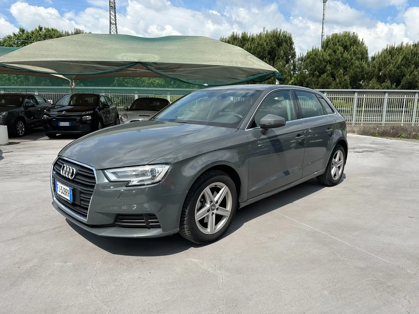 Audi A3 A3 Sportback 1.6 tdi 110cv E6b Gris - 1