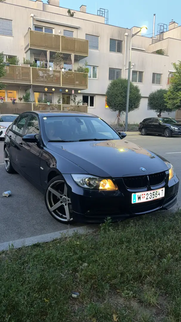 BMW 318 318d - 1