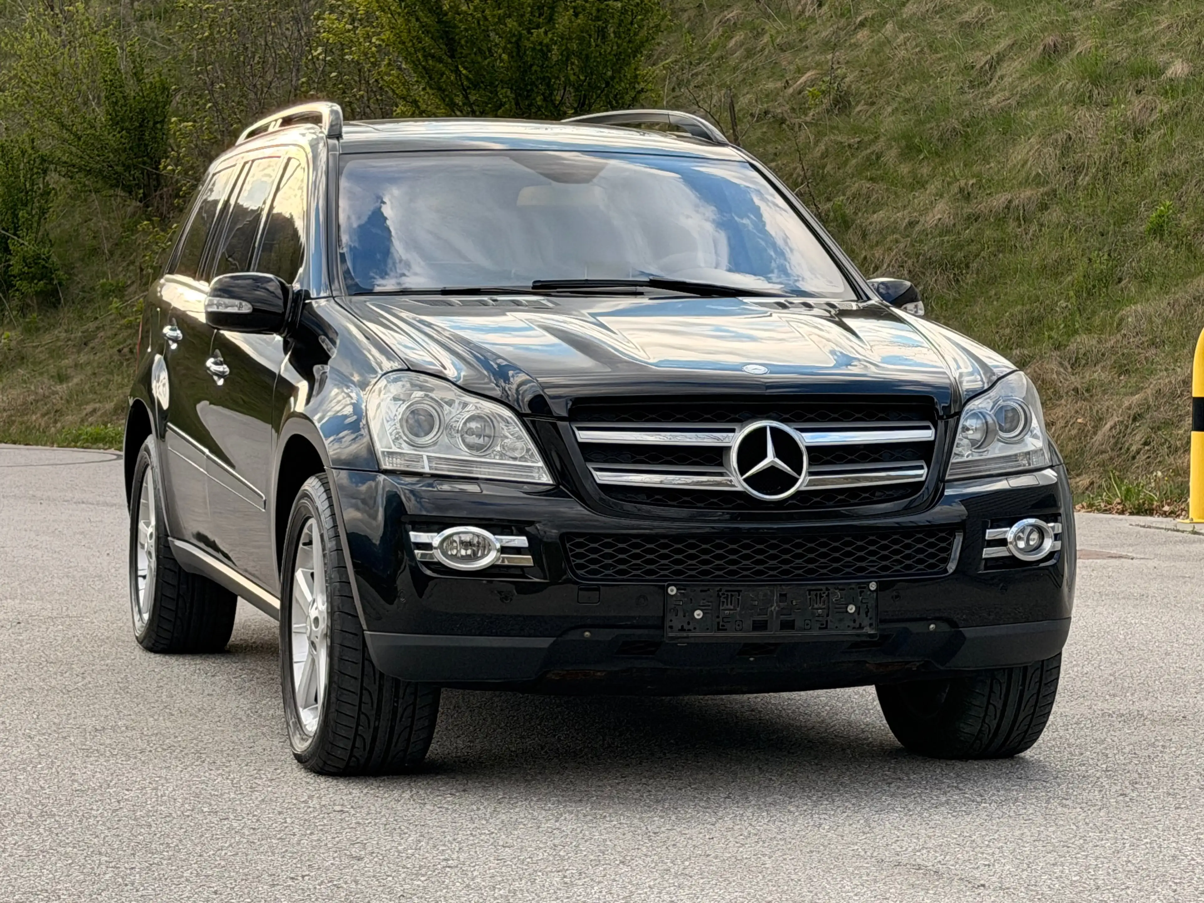 Mercedes-Benz GL 500 GL 500 4Matic / 7 Sitzer / Leder / TV / Pano ... — photo 5
