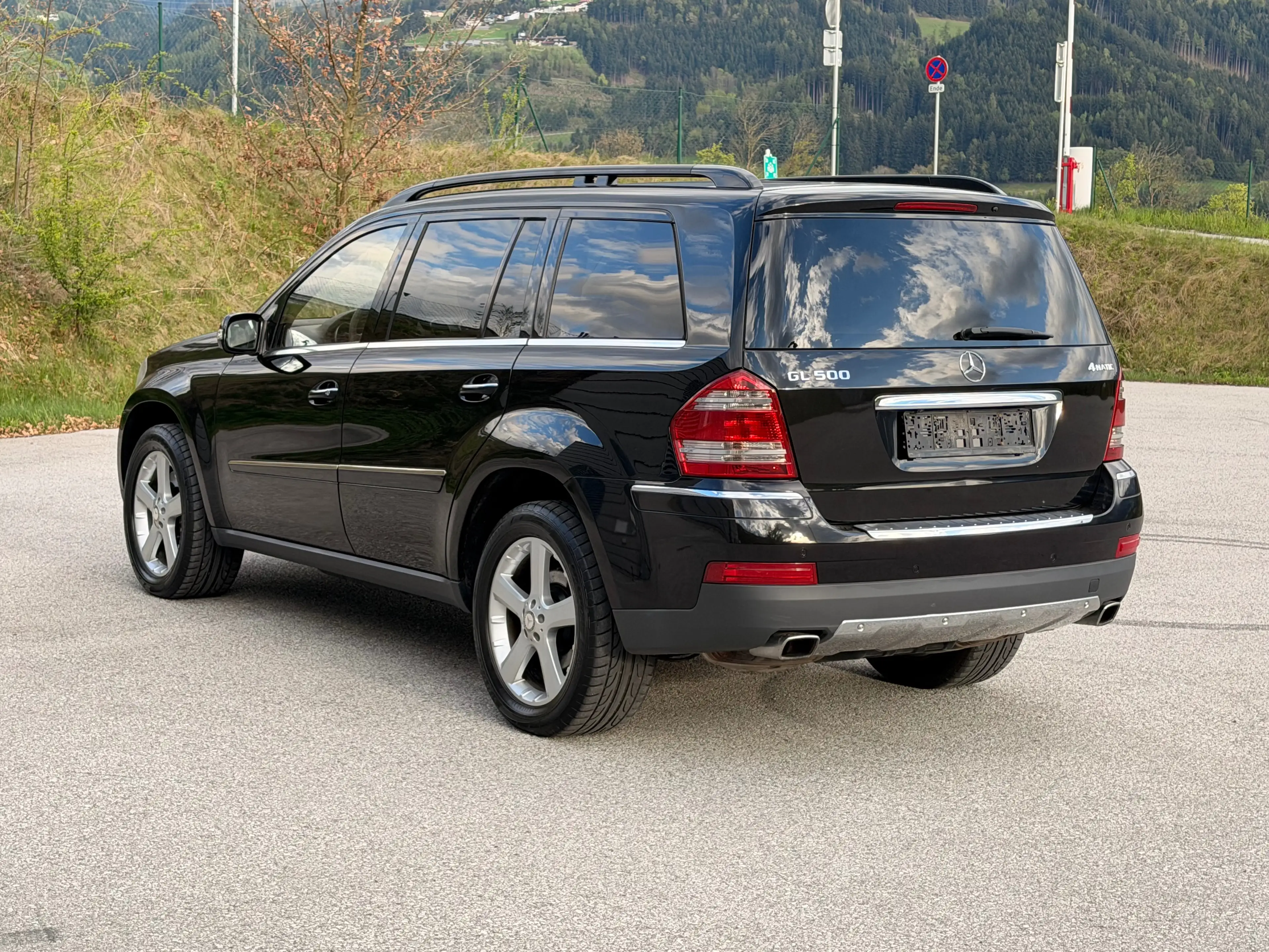 Mercedes-Benz GL 500 GL 500 4Matic / 7 Sitzer / Leder / TV / Pano ... — photo 10