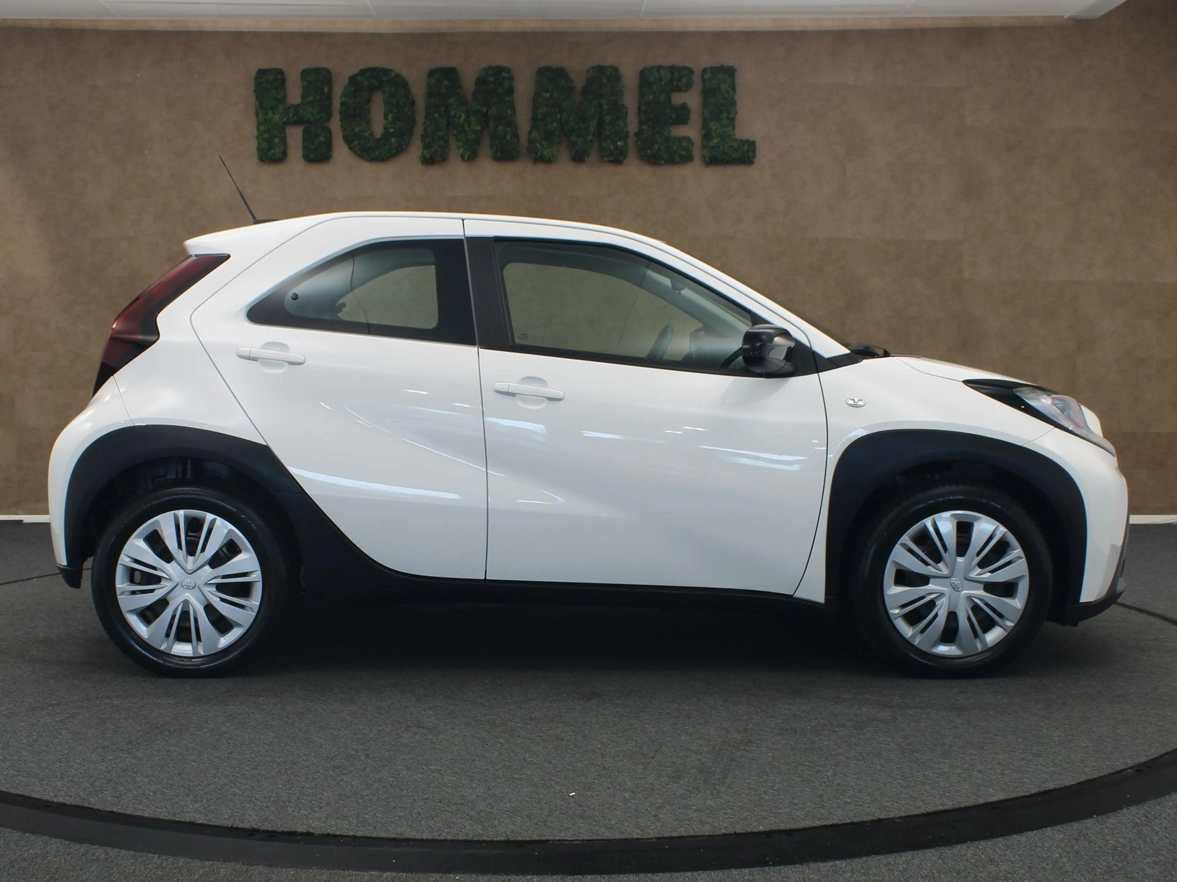 Toyota Aygo X 1.0 VVT-i MT Play -ORIGINEEL NEDERLANDSE AUTO - AF — photo 12