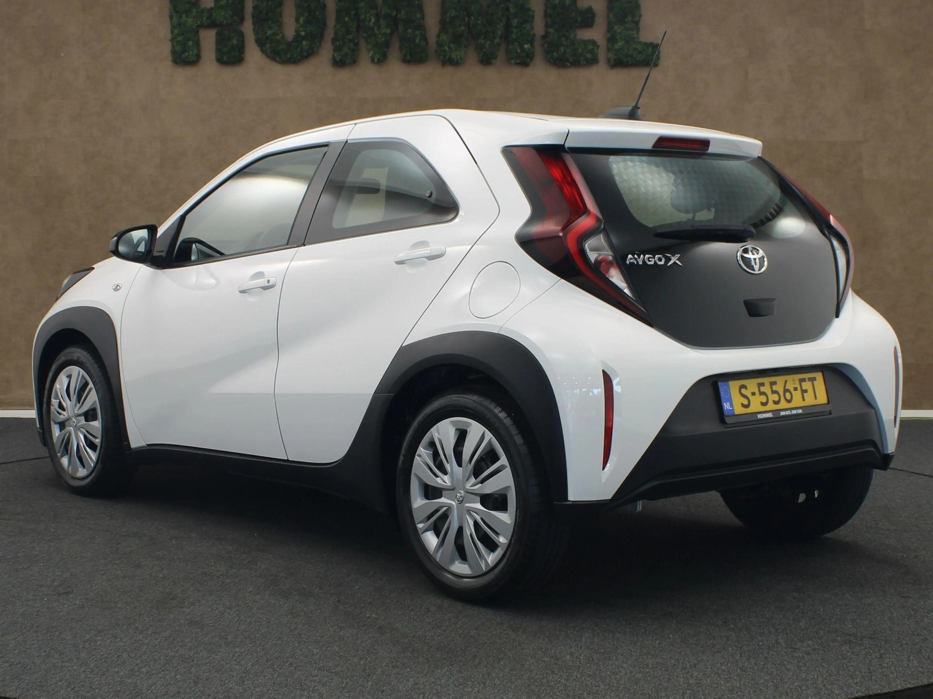 Toyota Aygo X 1.0 VVT-i MT Play -ORIGINEEL NEDERLANDSE AUTO - AF — photo 8