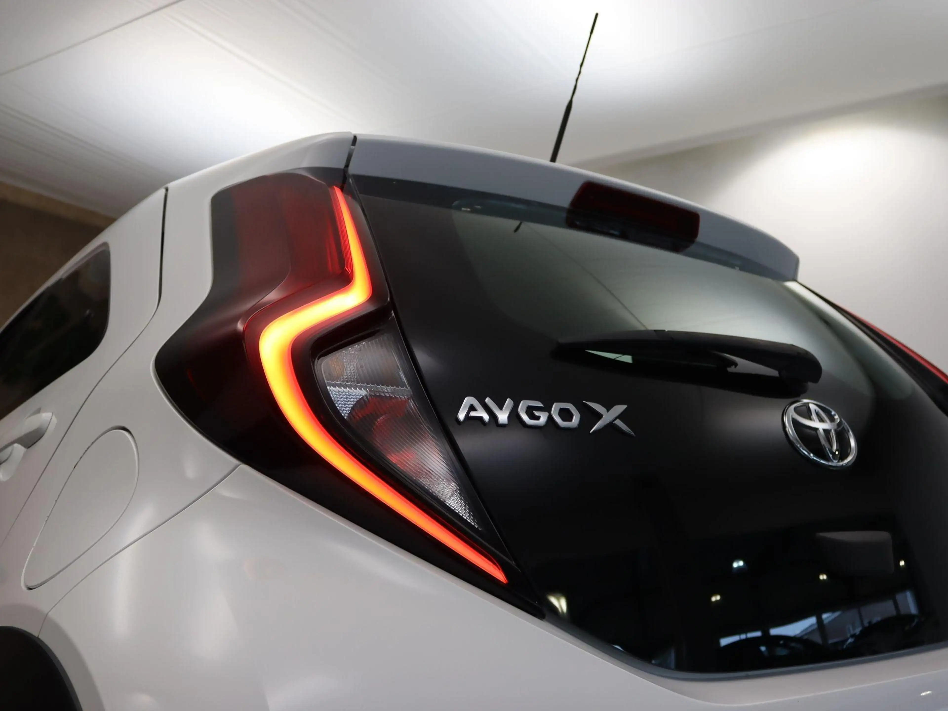 Toyota Aygo X 1.0 VVT-i MT Play -ORIGINEEL NEDERLANDSE AUTO - AF — photo 15