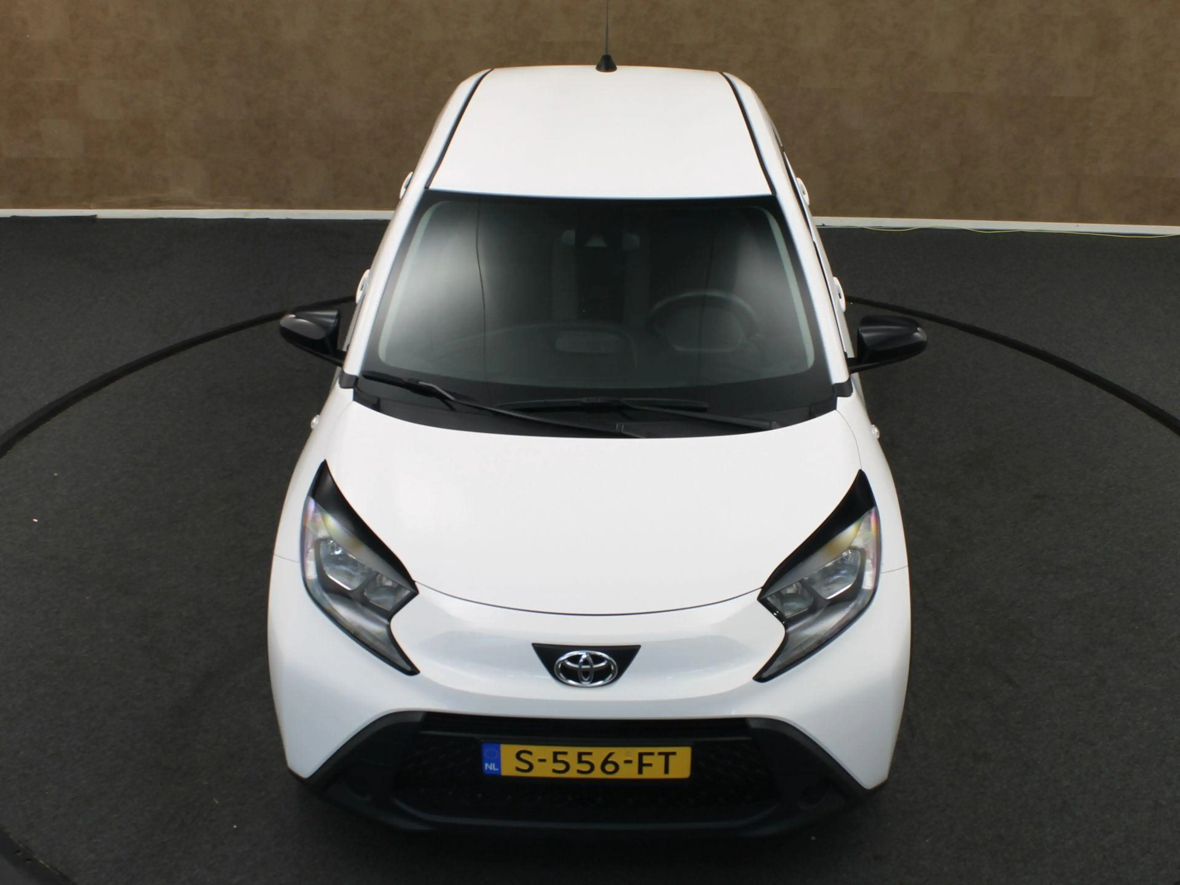 Toyota Aygo X 1.0 VVT-i MT Play -ORIGINEEL NEDERLANDSE AUTO - AF — photo 9