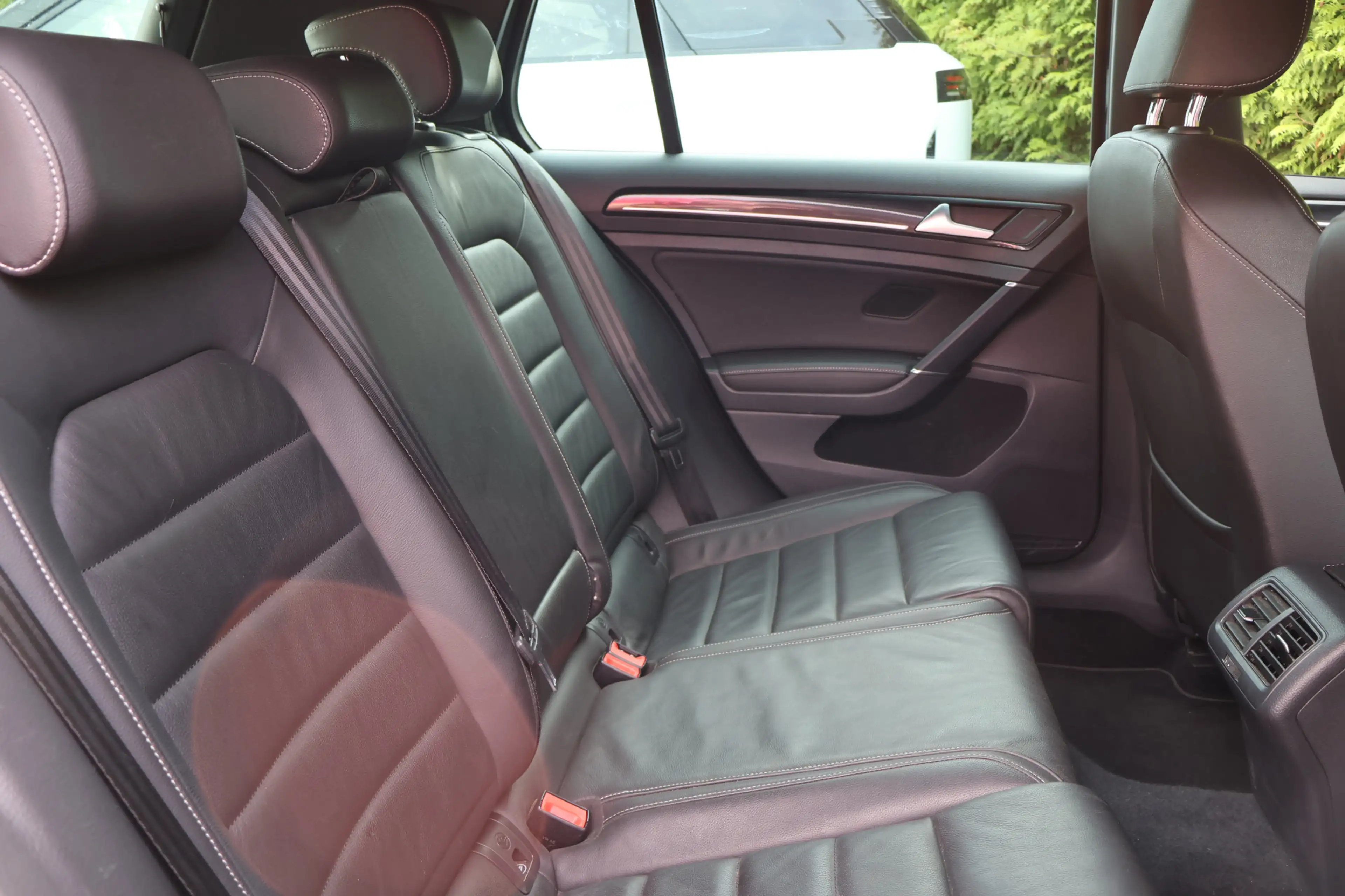 Volkswagen Golf GTD 2.0 TDI 184PK / Vol leder / Dynaudio / Clima / Ada — photo 34