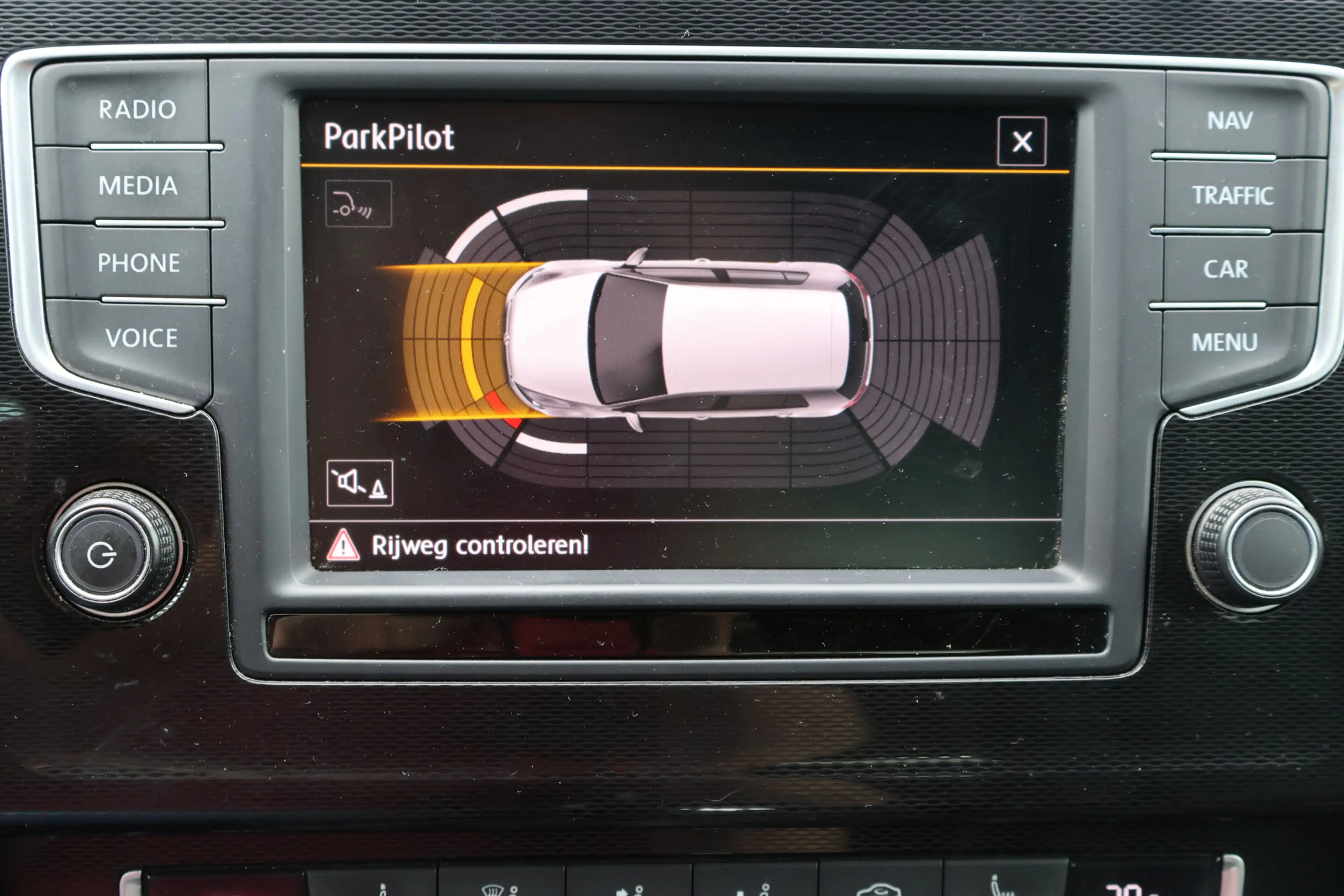Volkswagen Golf GTD 2.0 TDI 184PK / Vol leder / Dynaudio / Clima / Ada — photo 22