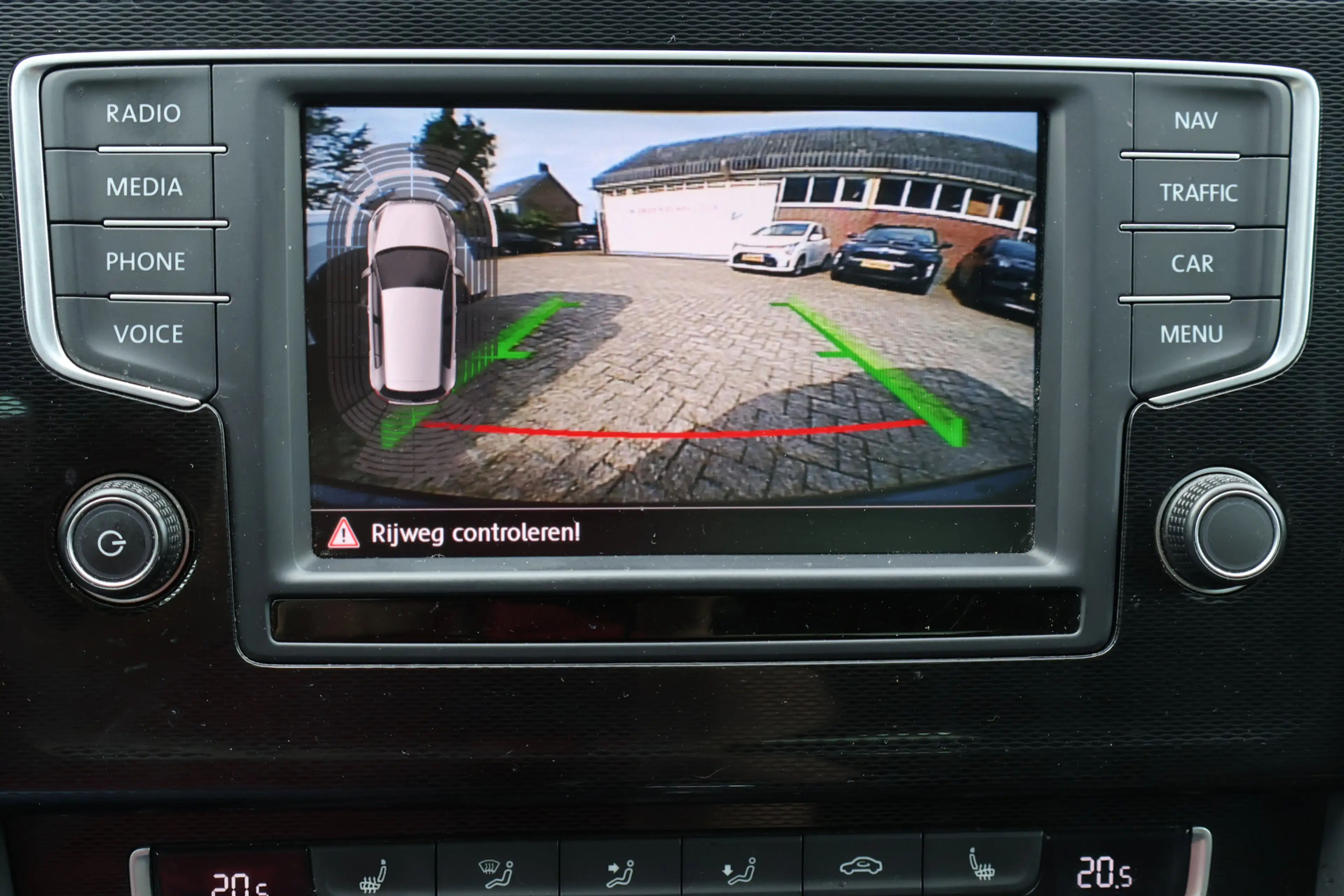 Volkswagen Golf GTD 2.0 TDI 184PK / Vol leder / Dynaudio / Clima / Ada — photo 4