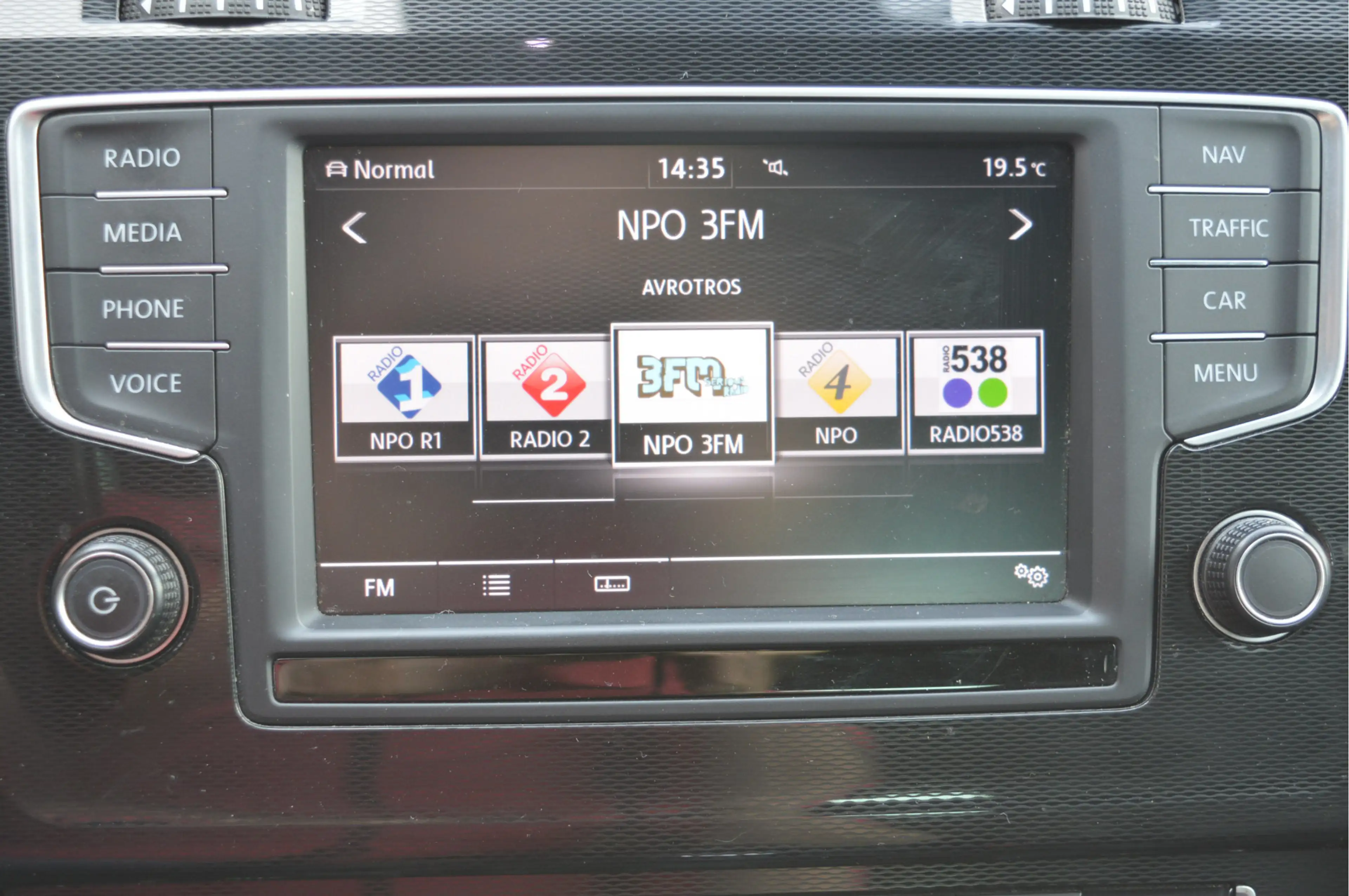 Volkswagen Golf GTD 2.0 TDI 184PK / Vol leder / Dynaudio / Clima / Ada — photo 16