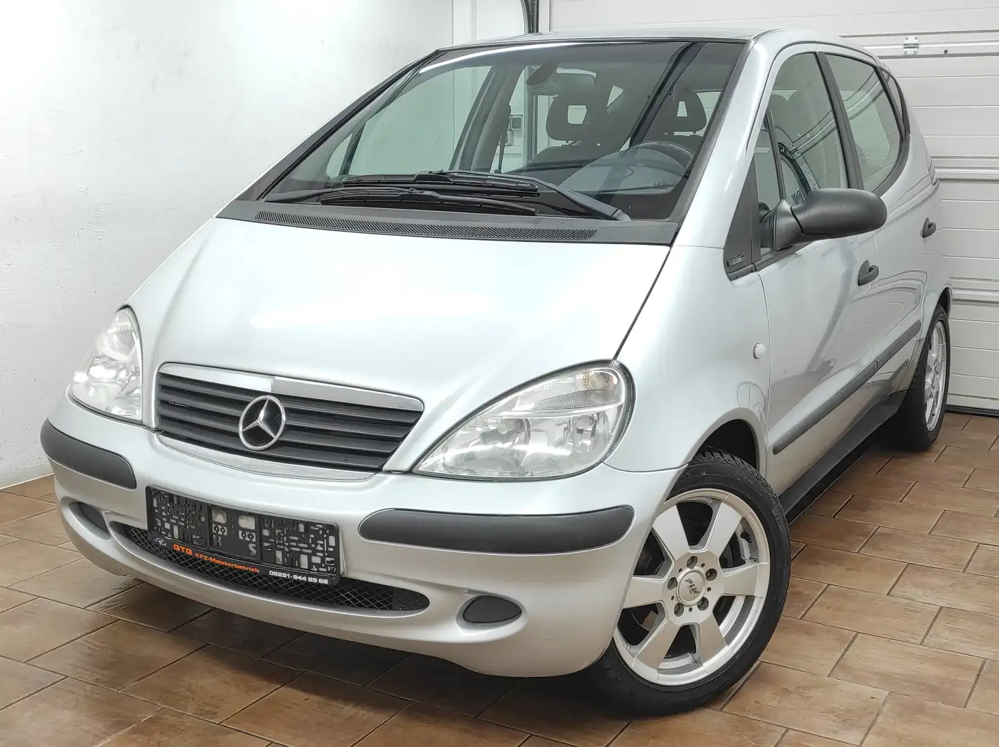 Mercedes-Benz A 160 LANG KLIMA AHK *TÜV NEU* ESP EURO-4 ALLWETTER Silber - 1