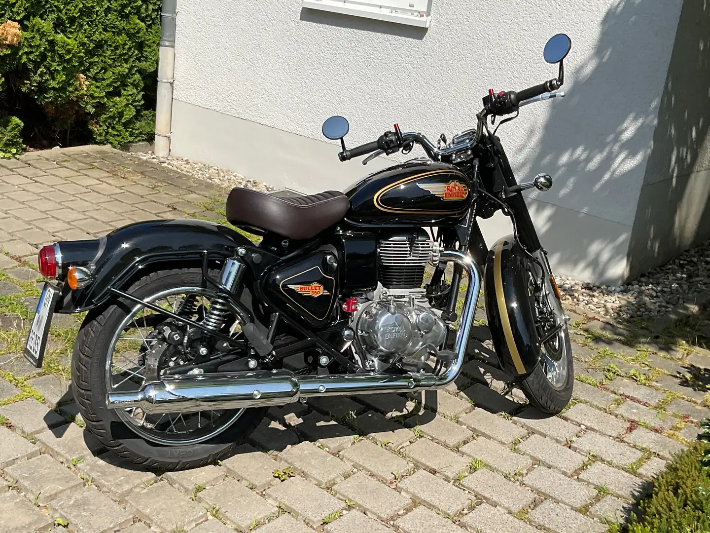 Royal Enfield Bullet 350 Schwarz - 2