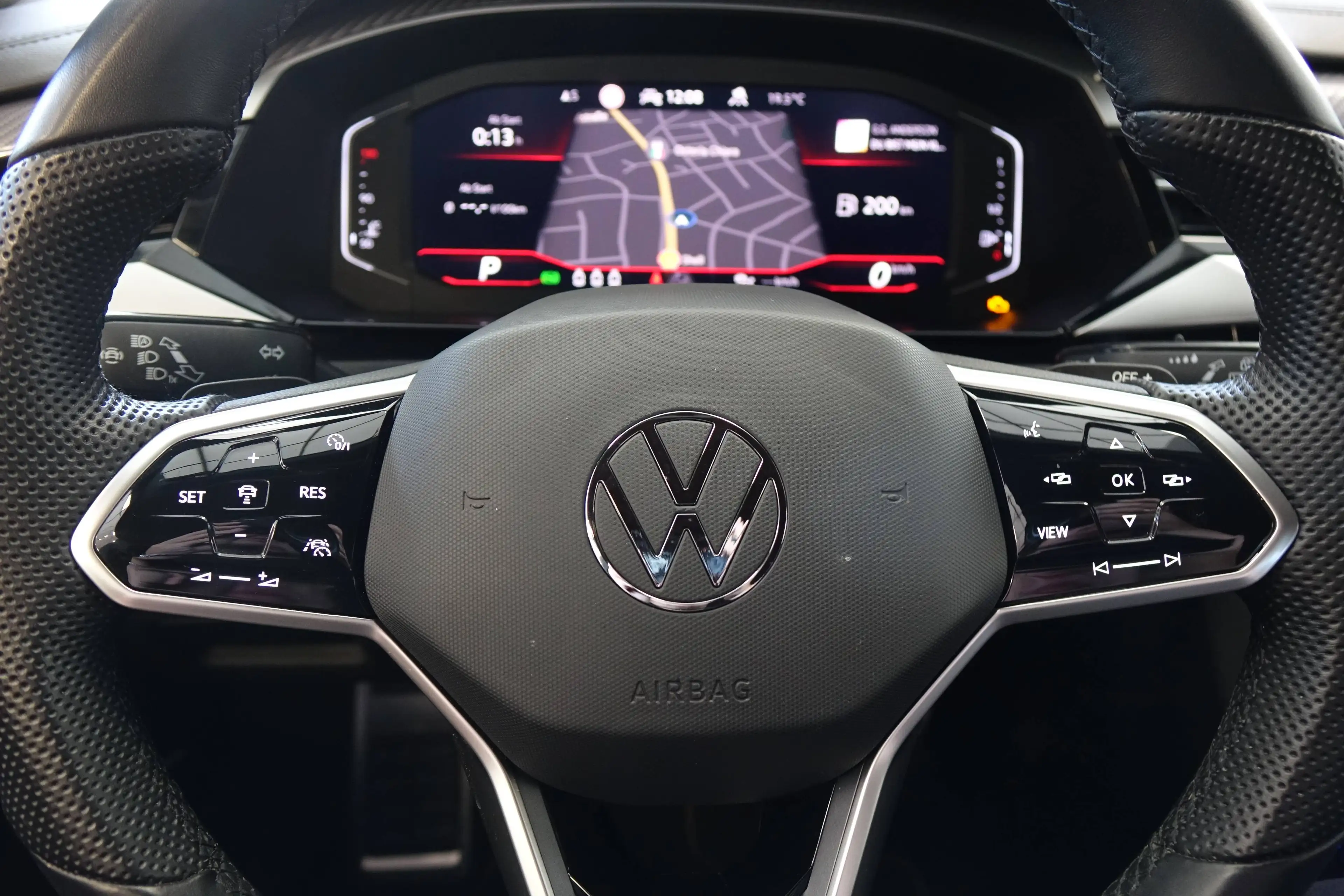 Volkswagen Arteon R-Line 4Motion Shooting Brake+STHZ+H/K+Travel Assist+Carbon+ — photo 8