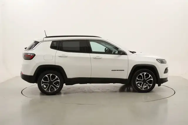 Jeep Compass view 6