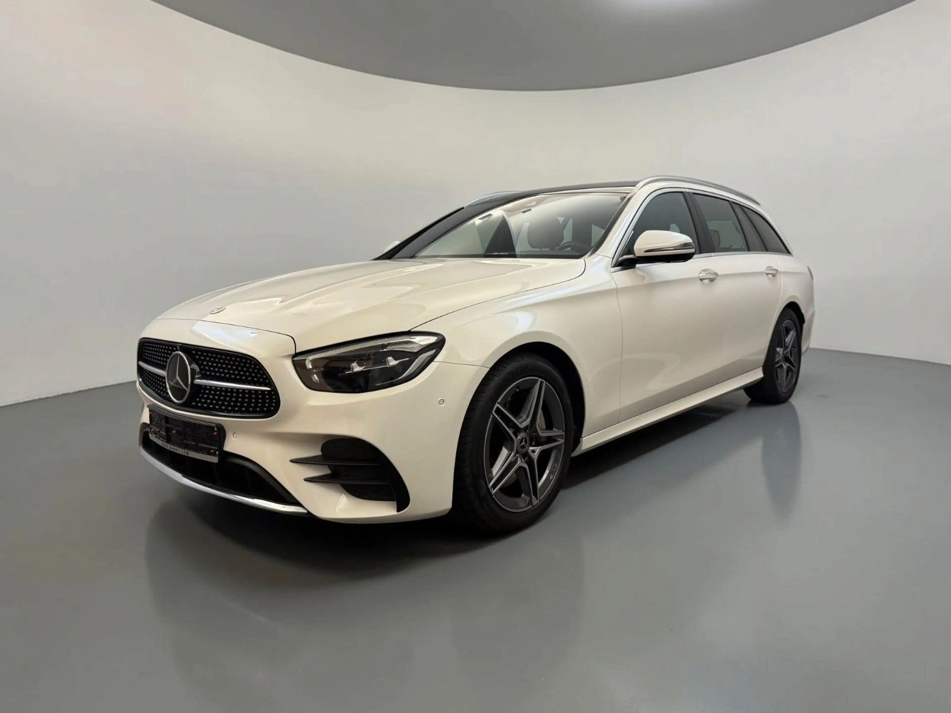 Mercedes-Benz E 400 d T 4M AMG Line PANO*ACC*BURM*HEAD*STHZ*360