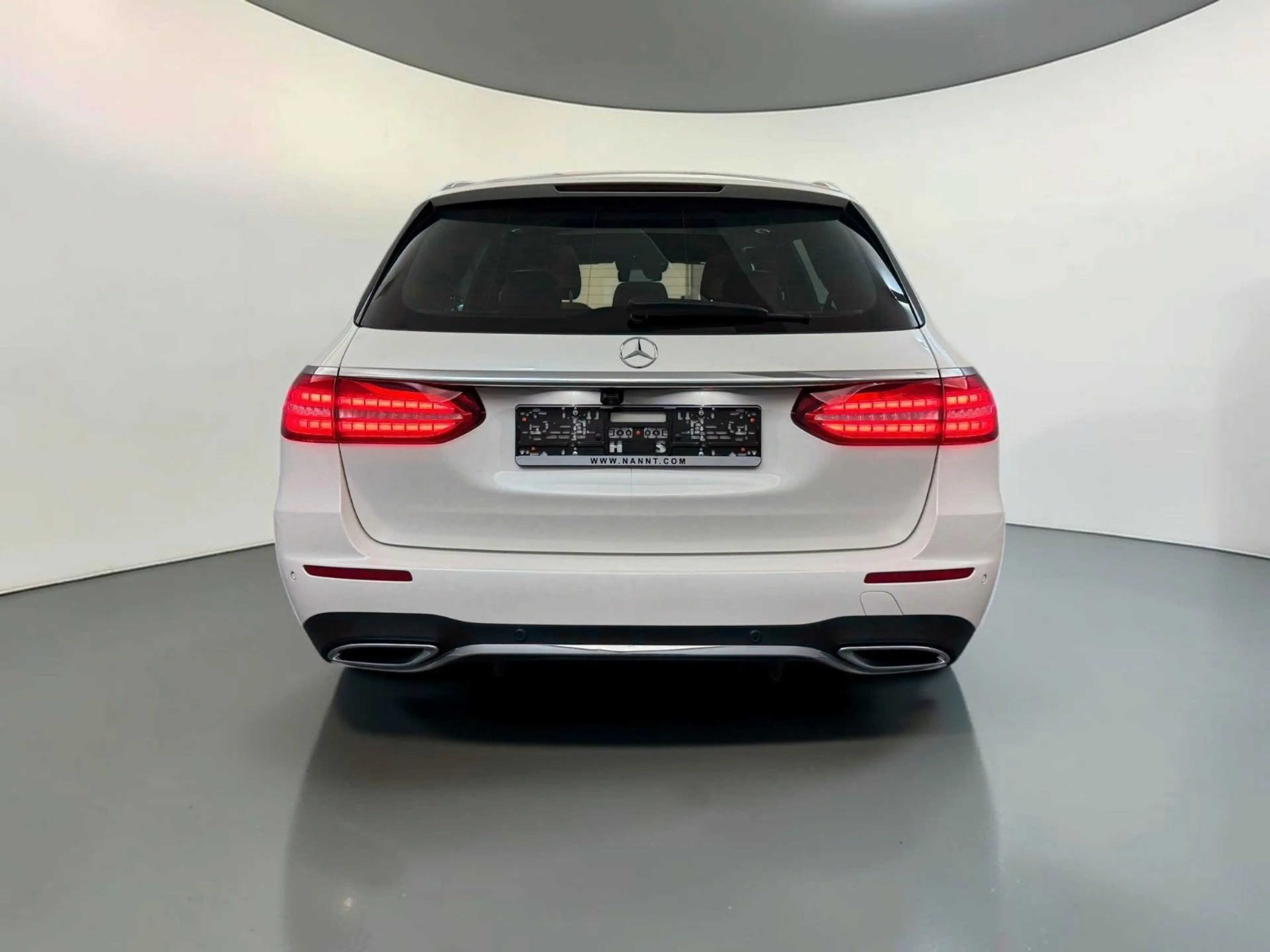 Mercedes-Benz E 400 d T 4M AMG Line PANO*ACC*BURM*HEAD*STHZ*360 — photo 6