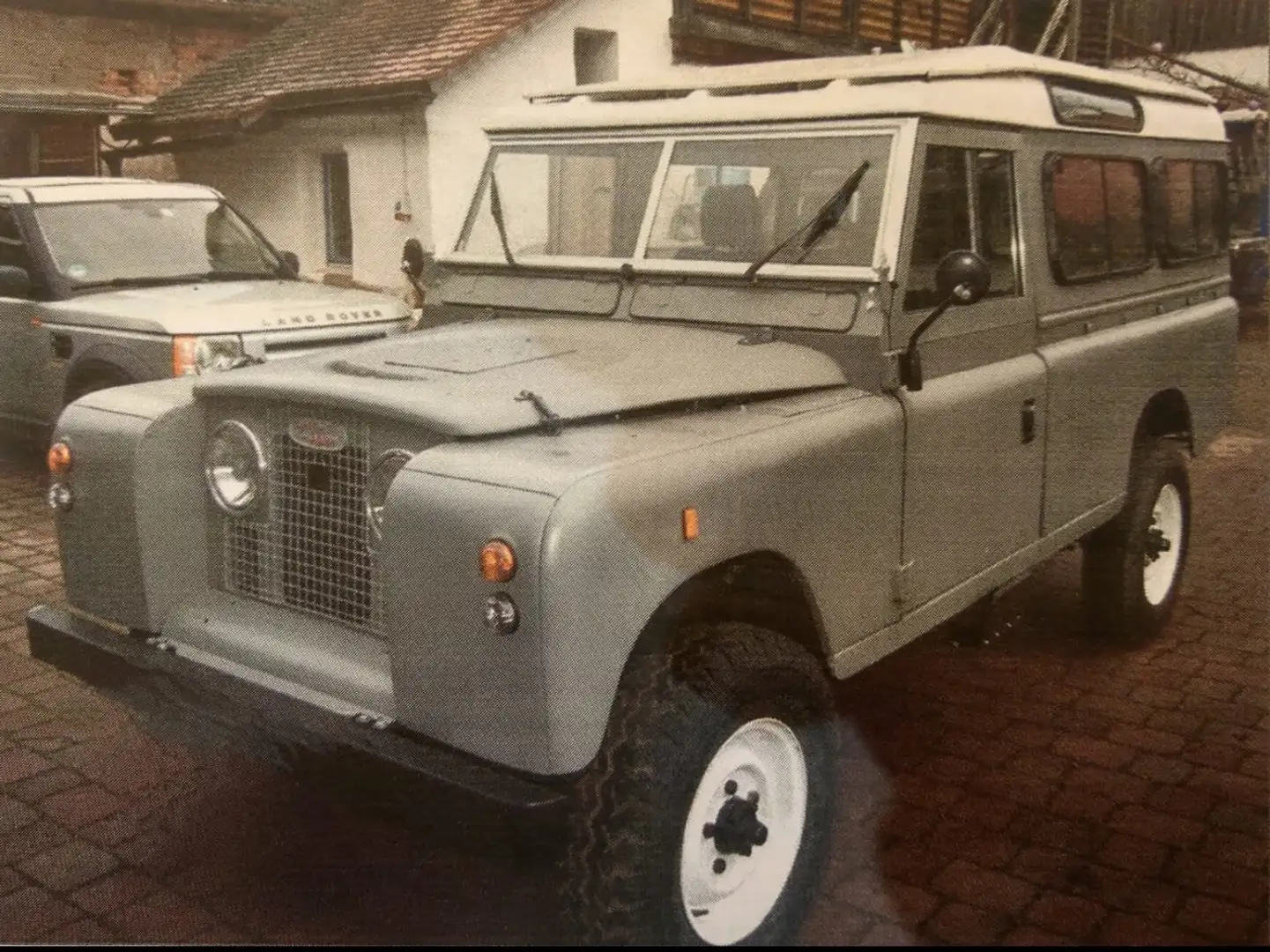 Land Rover Series Serie IIA 109 (indiv. Umbau) Szürke - 1