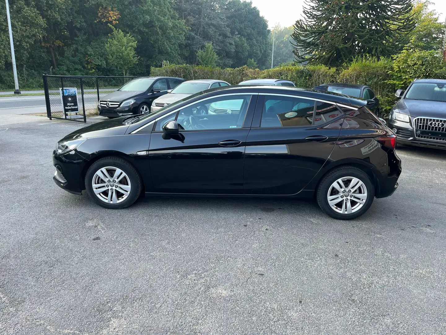 Opel Astra Astra 1.6 Turbo Start/Stop Innovation Schwarz - 2