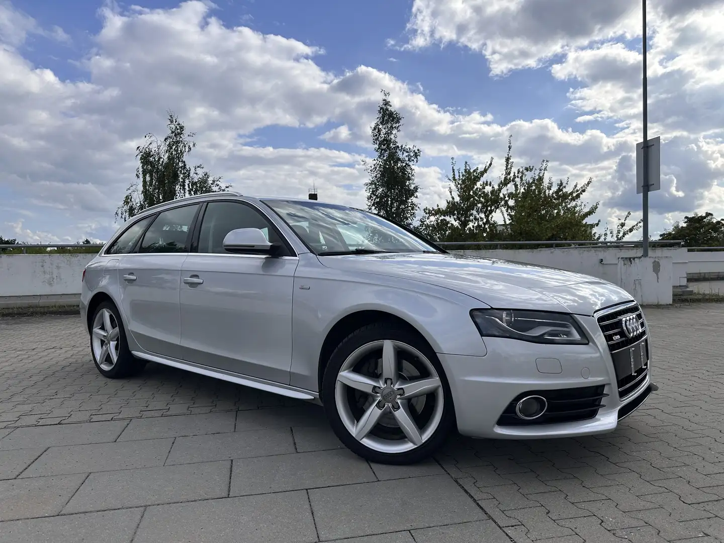 Audi A4 Audi A4 B8 2.7 TDI | S-Line | Panoramadach| Voll - 2