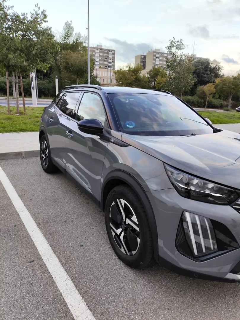 Peugeot 2008 2008 GT Pack Eléctrico 100kW GT Pack Gris - 2
