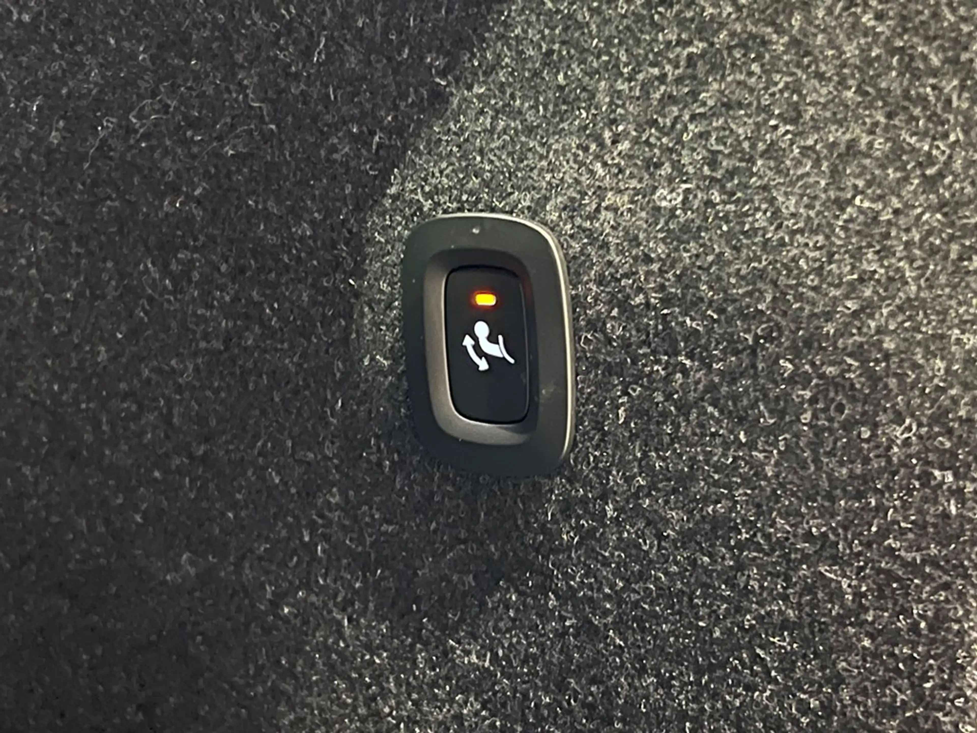 Volvo C40 Recharge Plus + electr trekhaak — photo 11
