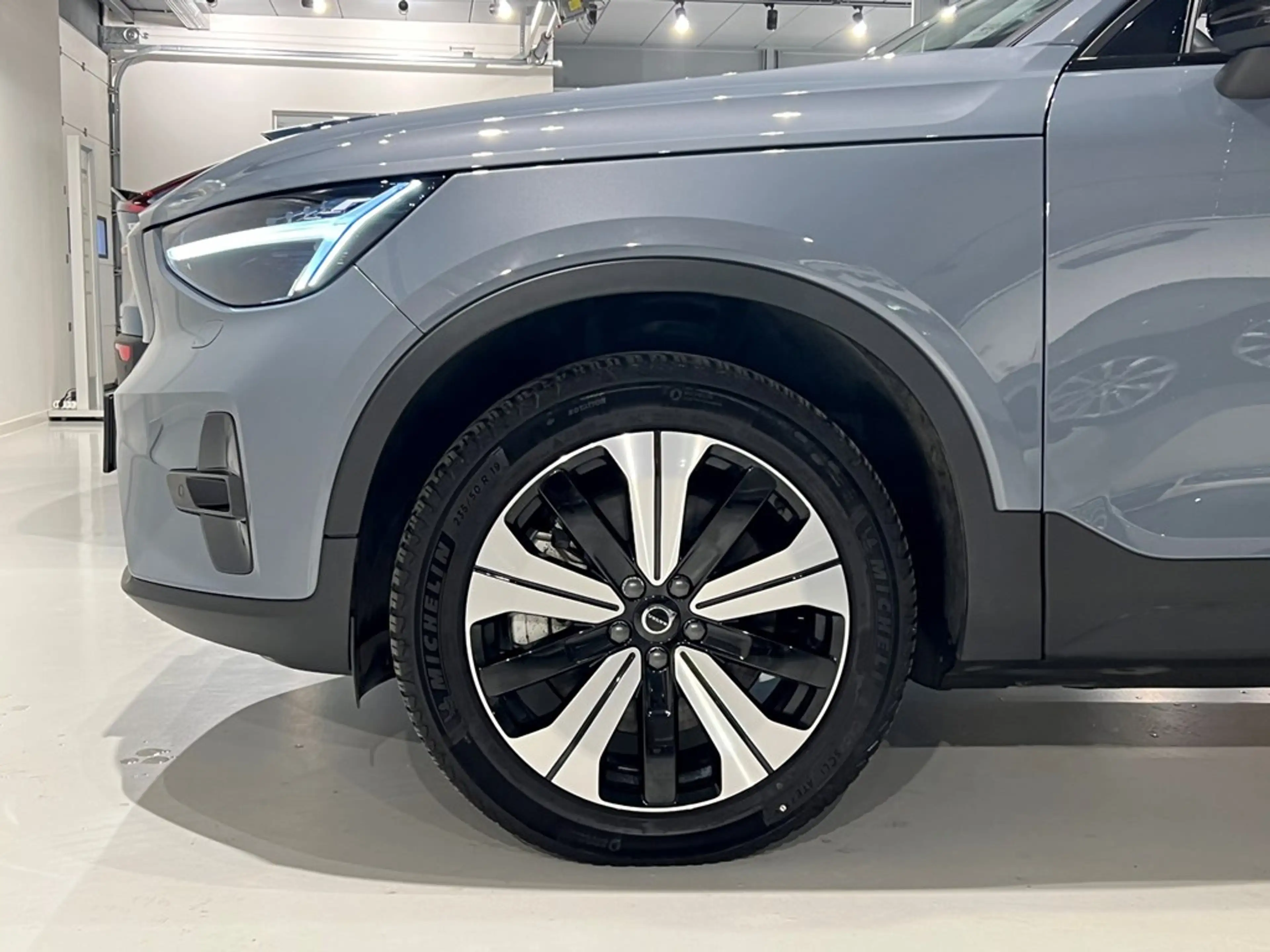 Volvo C40 Recharge Plus + electr trekhaak — photo 3
