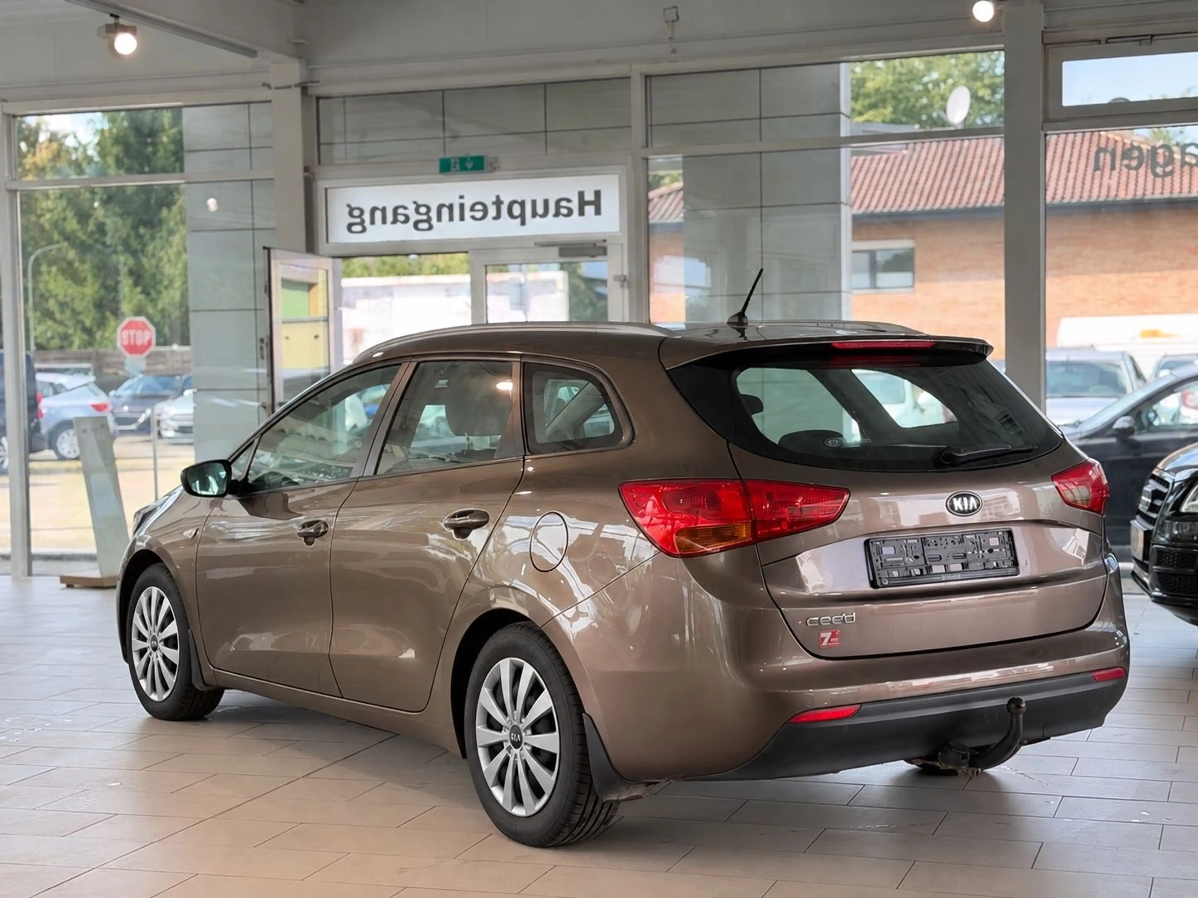 Kia Ceed SW / cee'd SW Edition 7*KLIMA*AHK*SPORT*BT* — photo 4