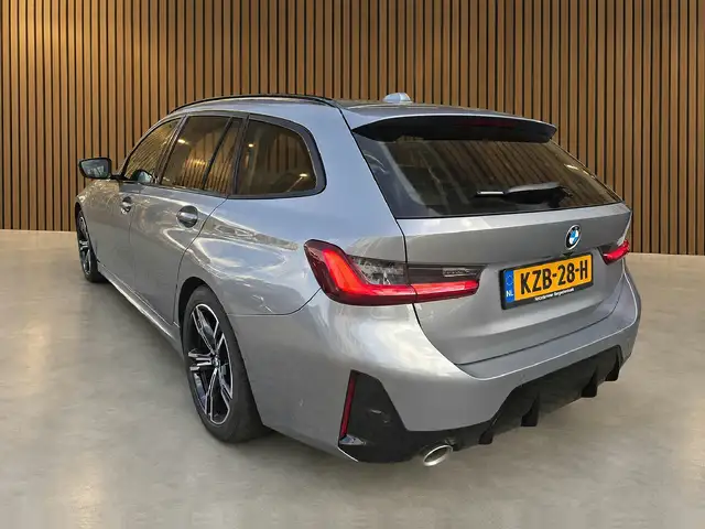 BMW 3 Series view 8