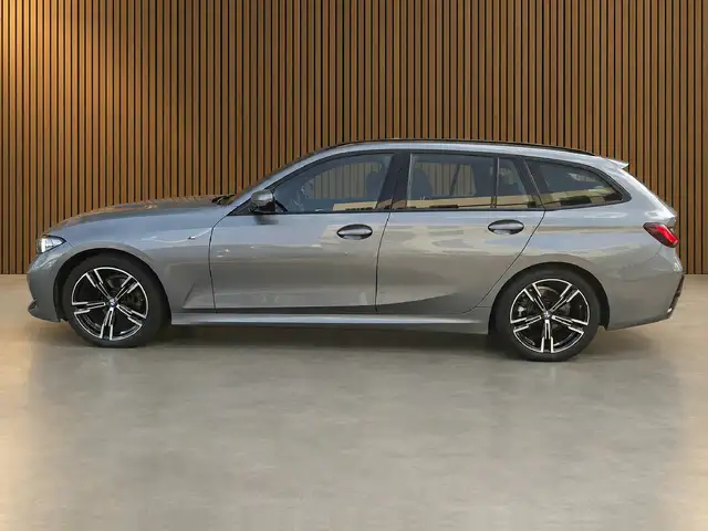 BMW 3 Series view 9