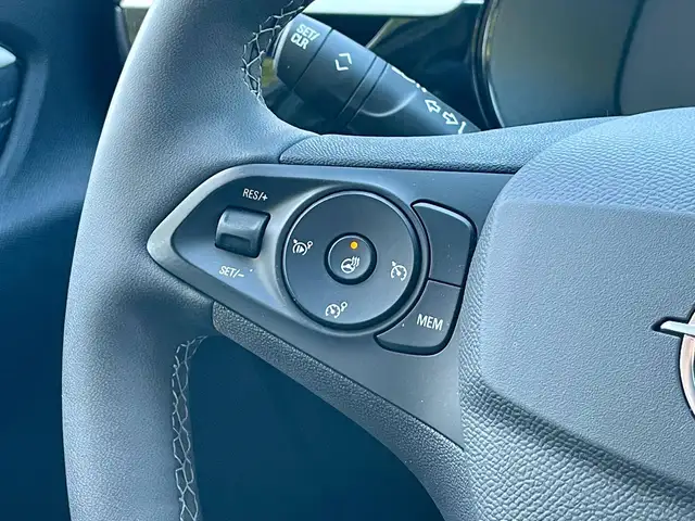 Opel Corsa view 13