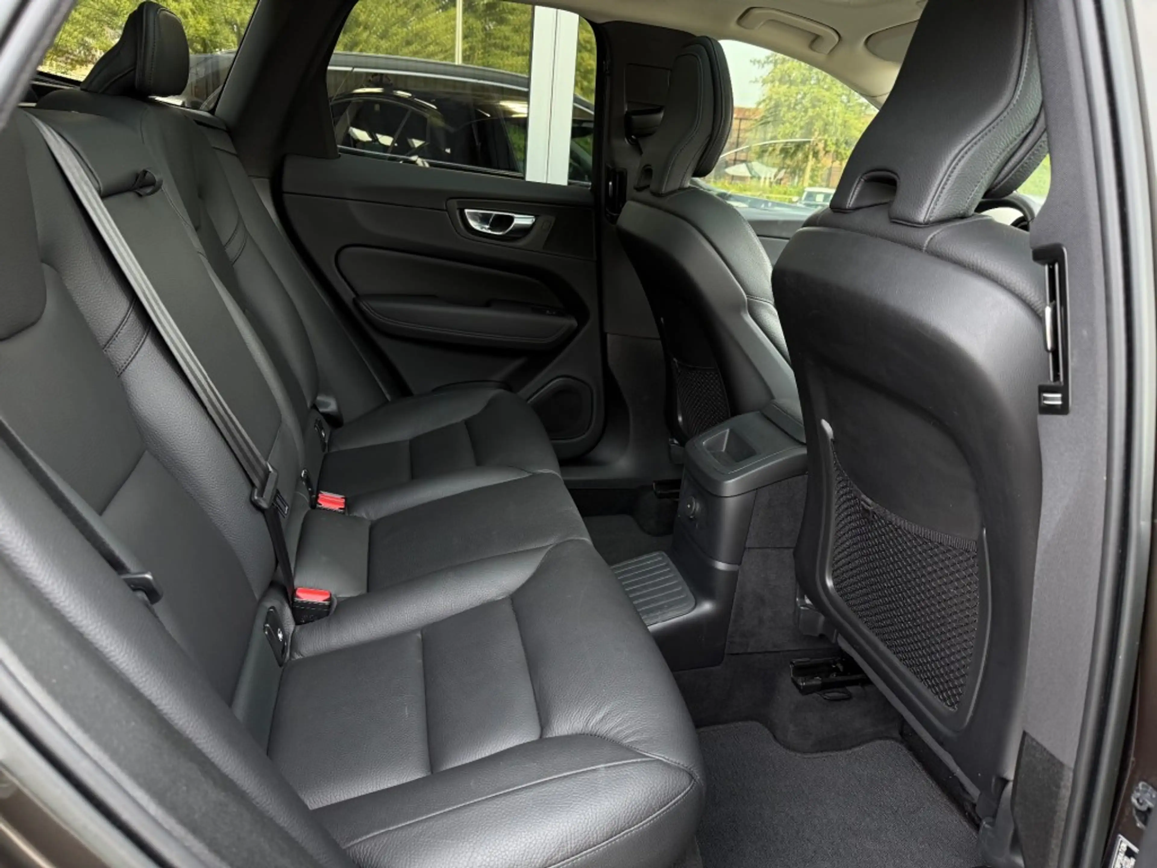 Volvo XC60 2.0 T6 Plug-in hybrid AWD Inscription Expression - — photo 23