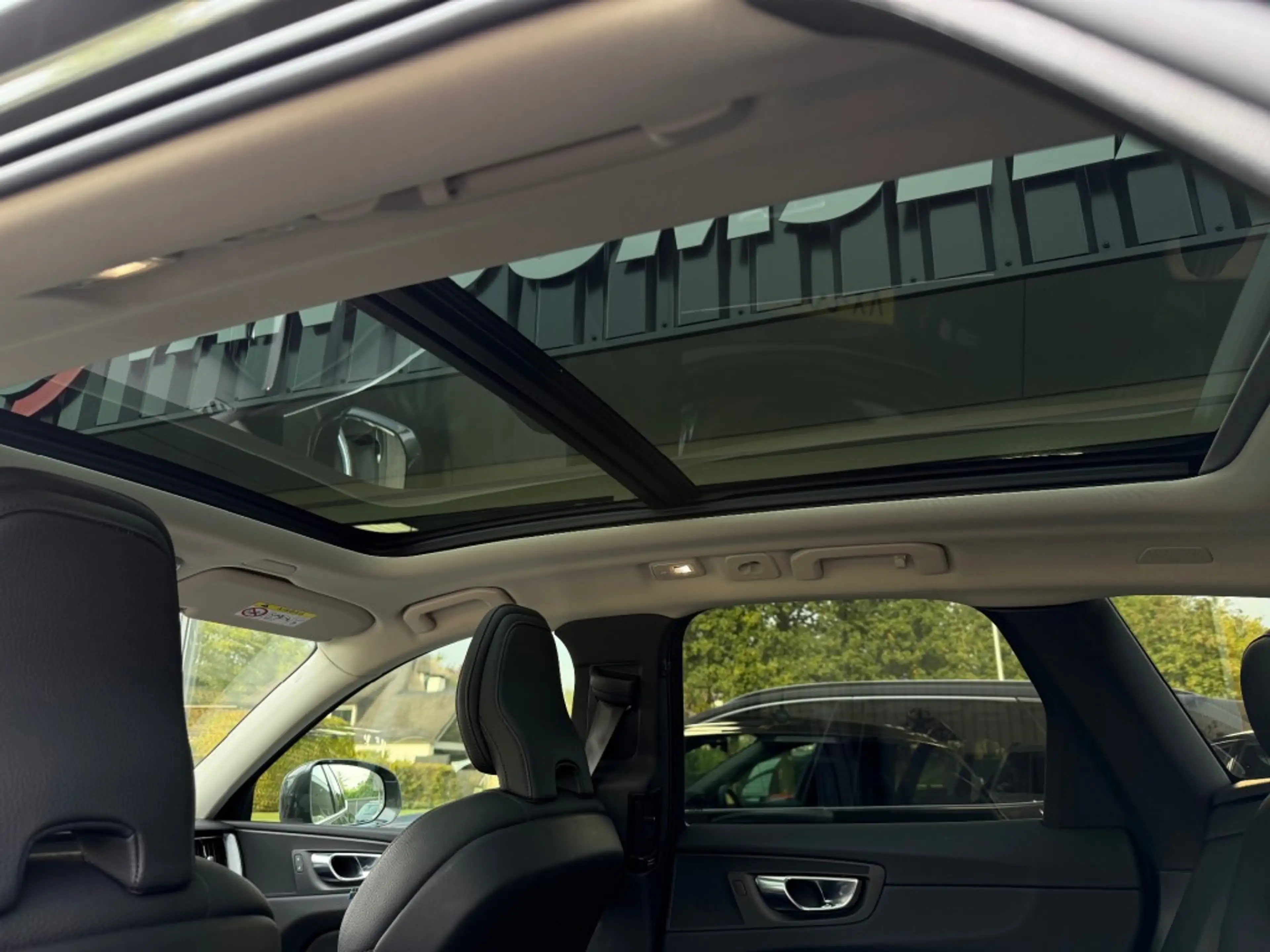Volvo XC60 2.0 T6 Plug-in hybrid AWD Inscription Expression - — photo 26