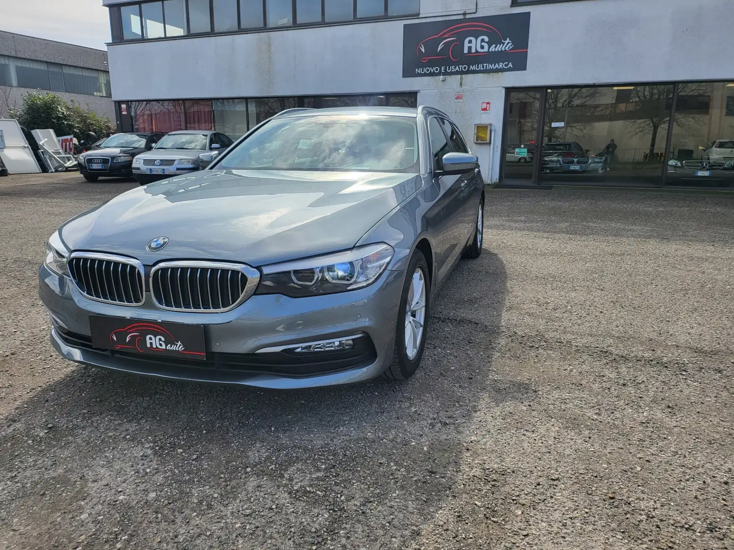 BMW 520 520d Touring Business Grigio - 1