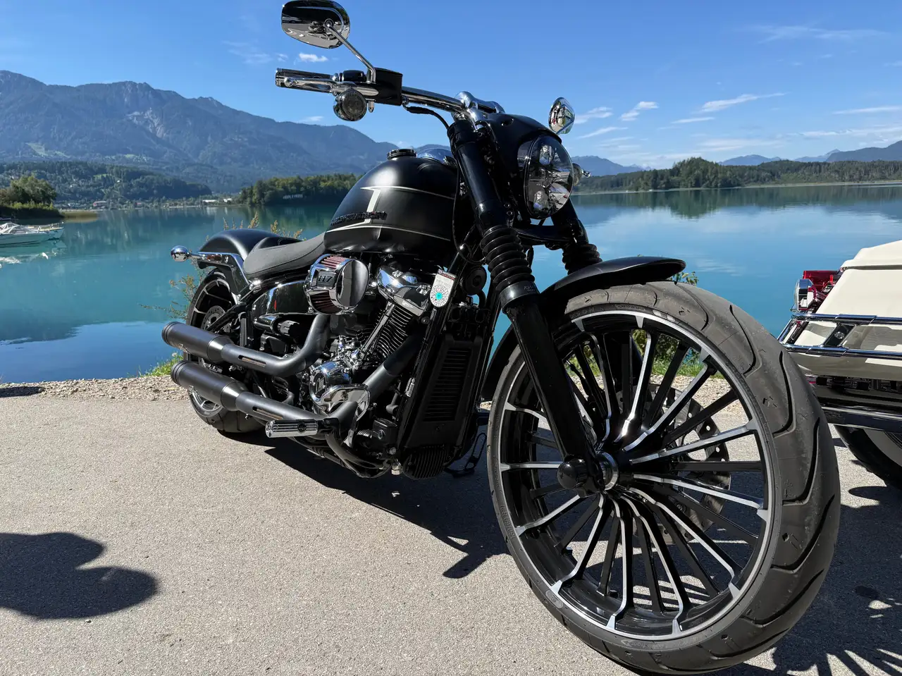 Harley-Davidson Breakout