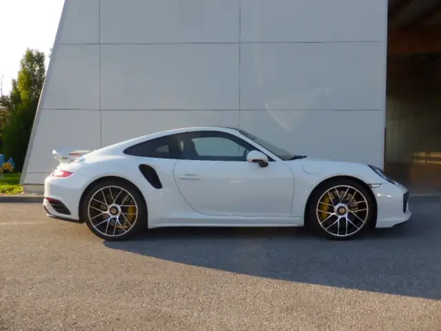 Porsche 911 991 Turbo S Ansicht 9