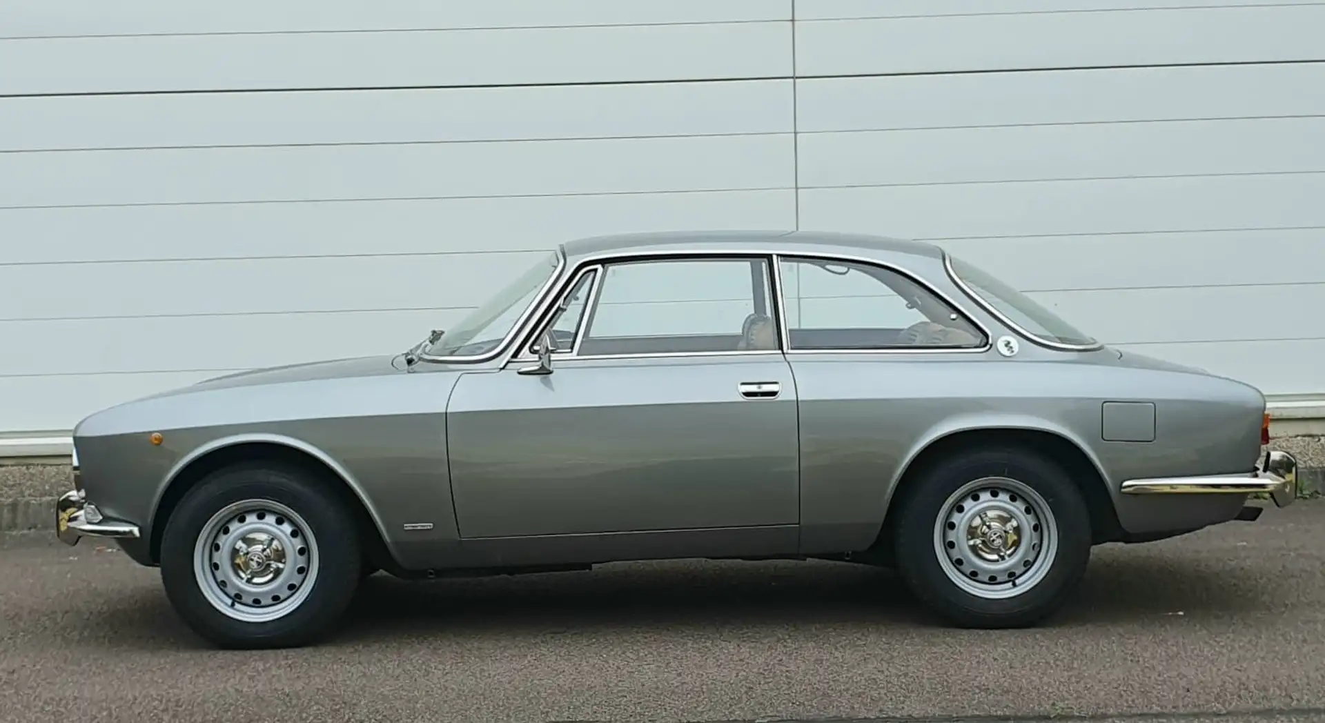 Alfa Romeo Giulia 2000 - Coupé Bertone - GTV - New price Plateado - 2