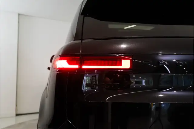 Land Rover Range Rover Sport view 17