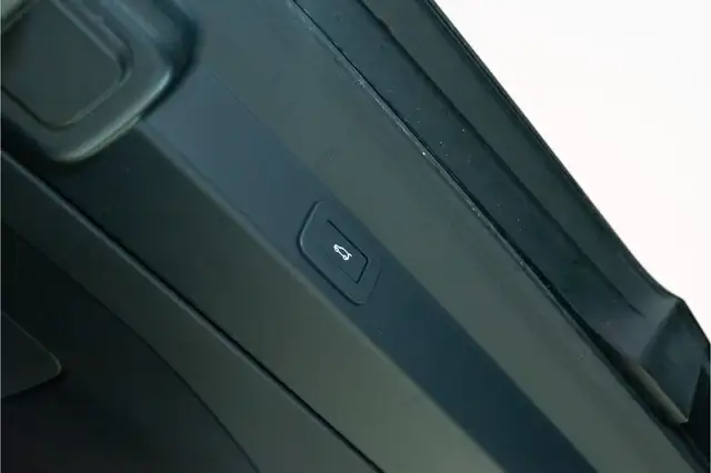 Land Rover Range Rover Sport view 21