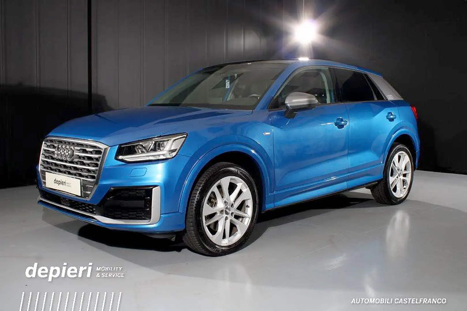 Audi Q2 40 TDI quattro S tronic Design Blu/Azzurro - 1